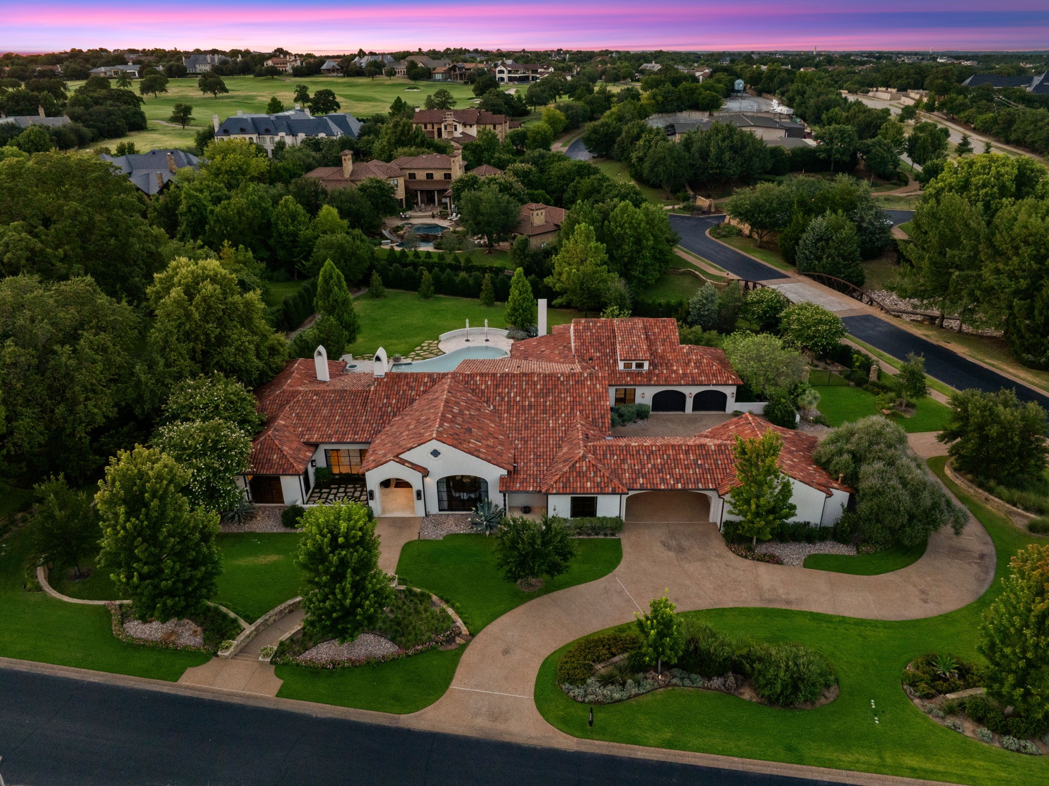2000 Brazos Court