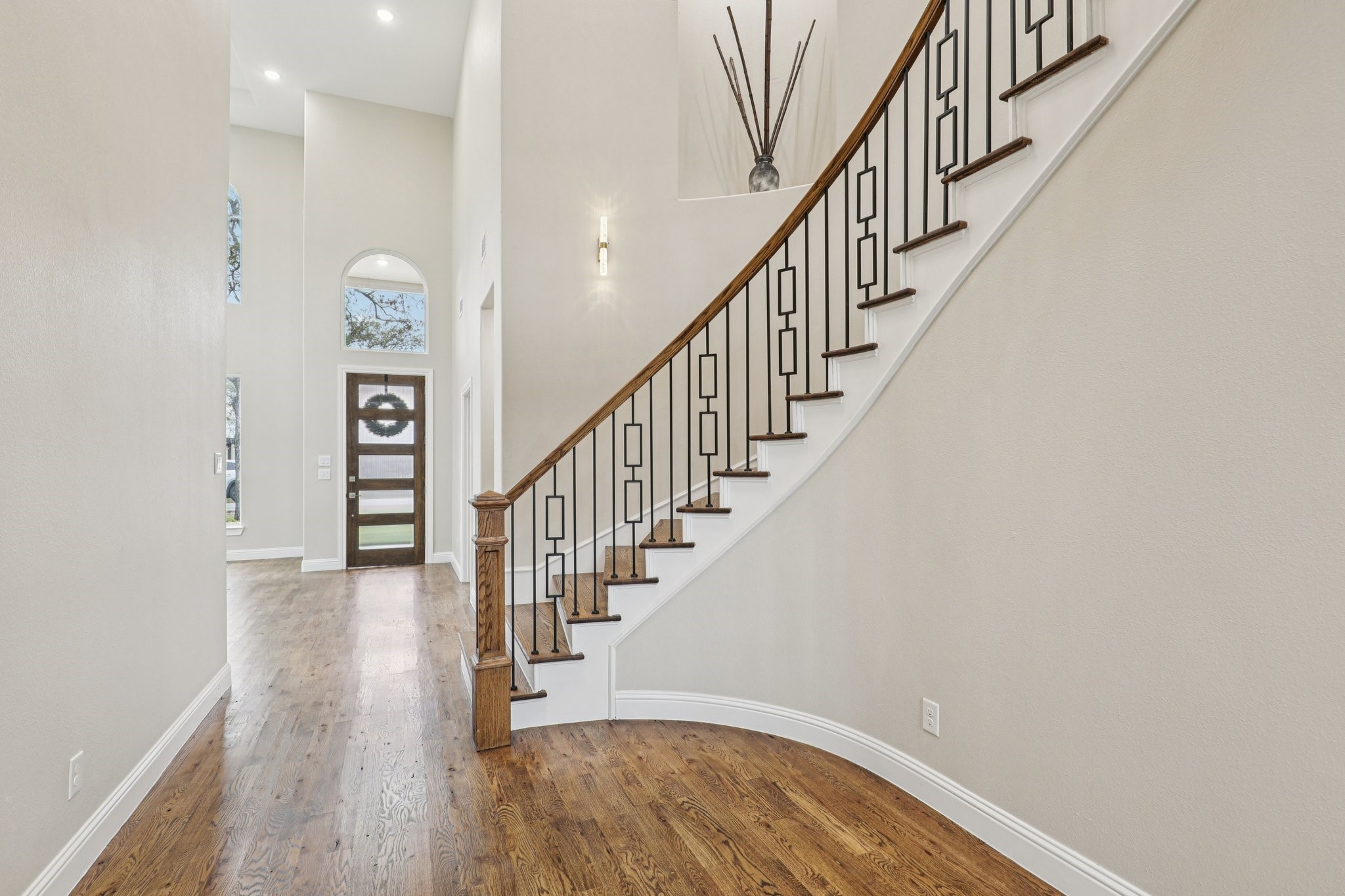 1713 Highland Drive W