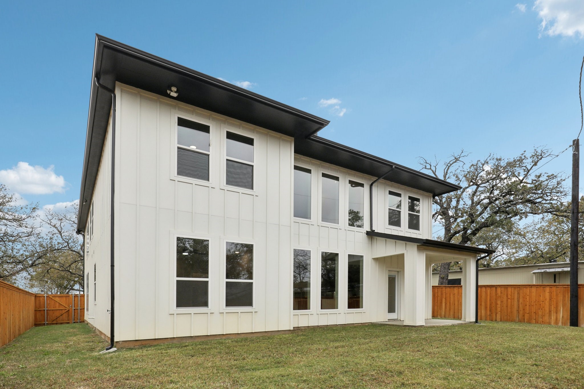 1713 Highland Drive W