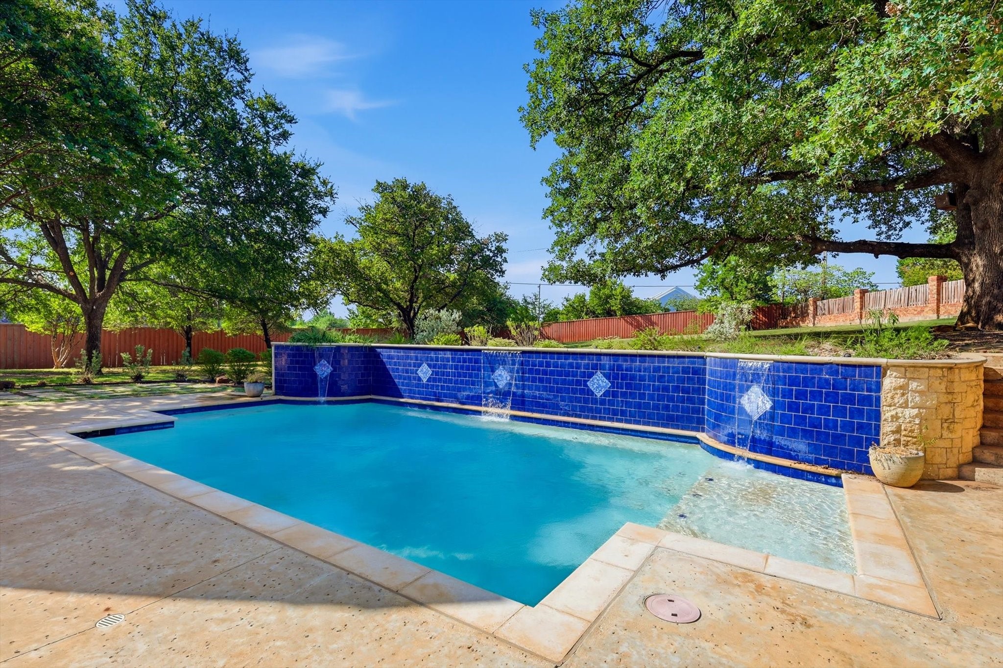813 Pearl Drive