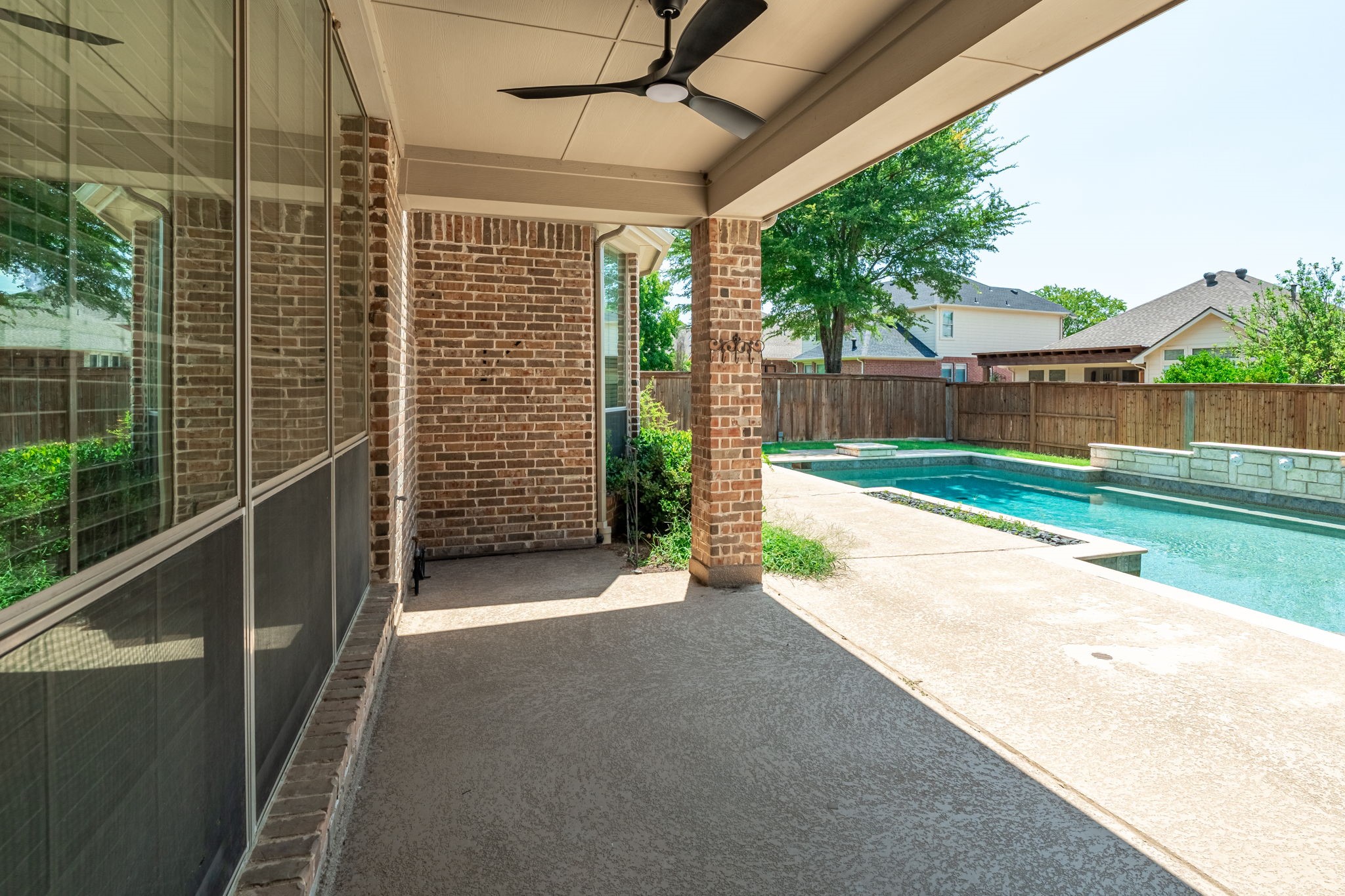 900 Fannin Drive