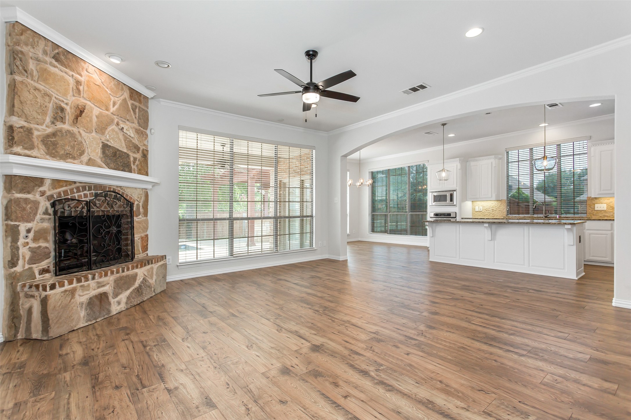 900 Fannin Drive