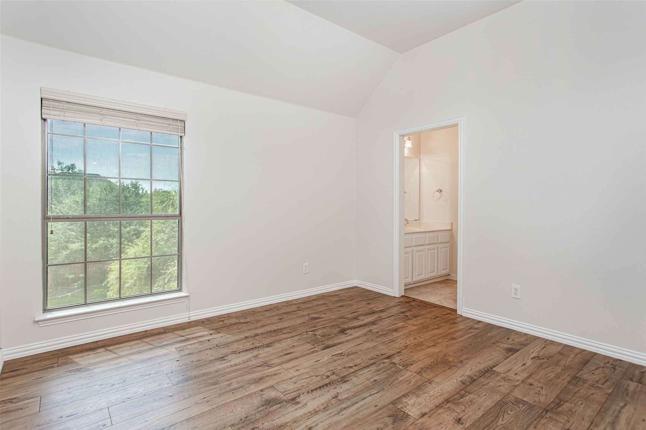 900 Fannin Drive