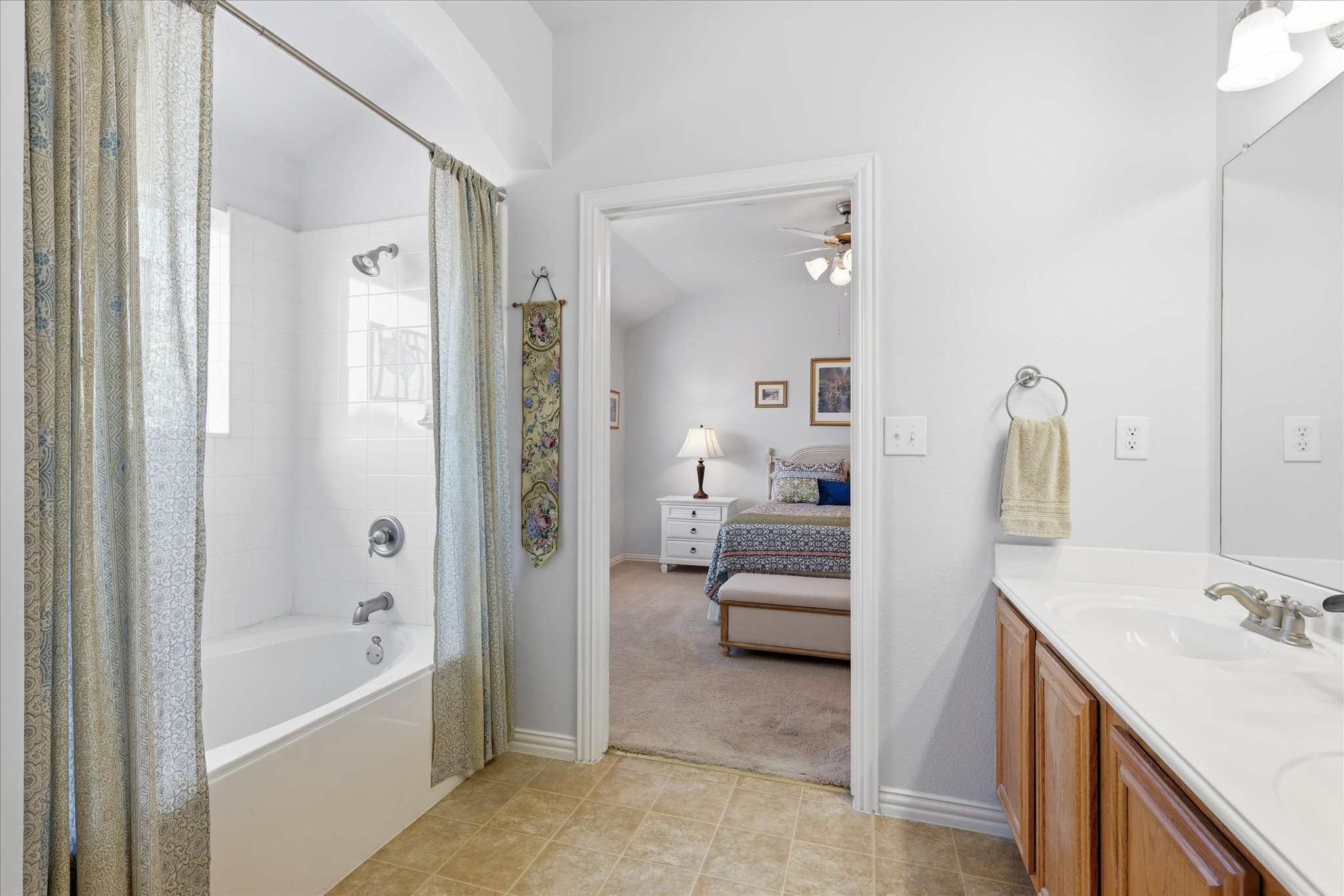 8032 Caladium Drive