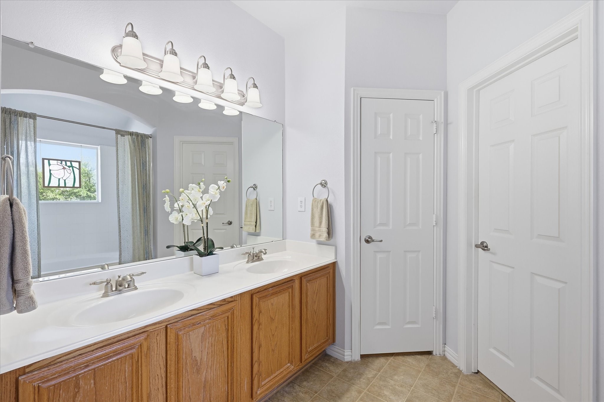 8032 Caladium Drive