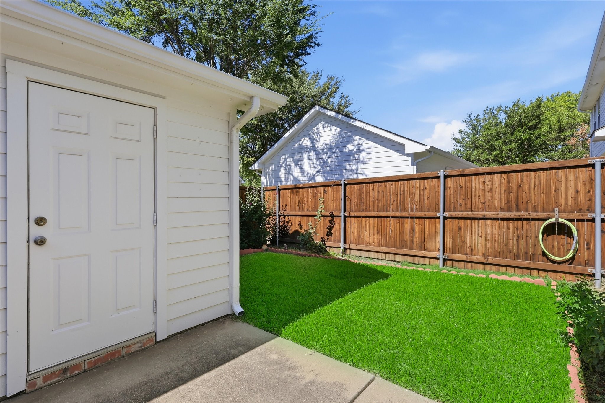 8032 Caladium Drive