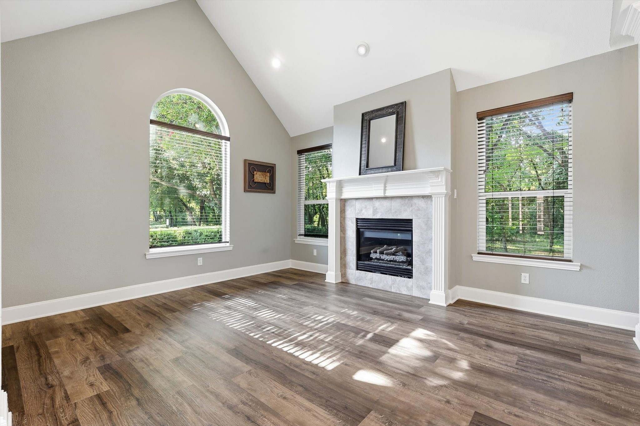 728 Castle Creek Drive