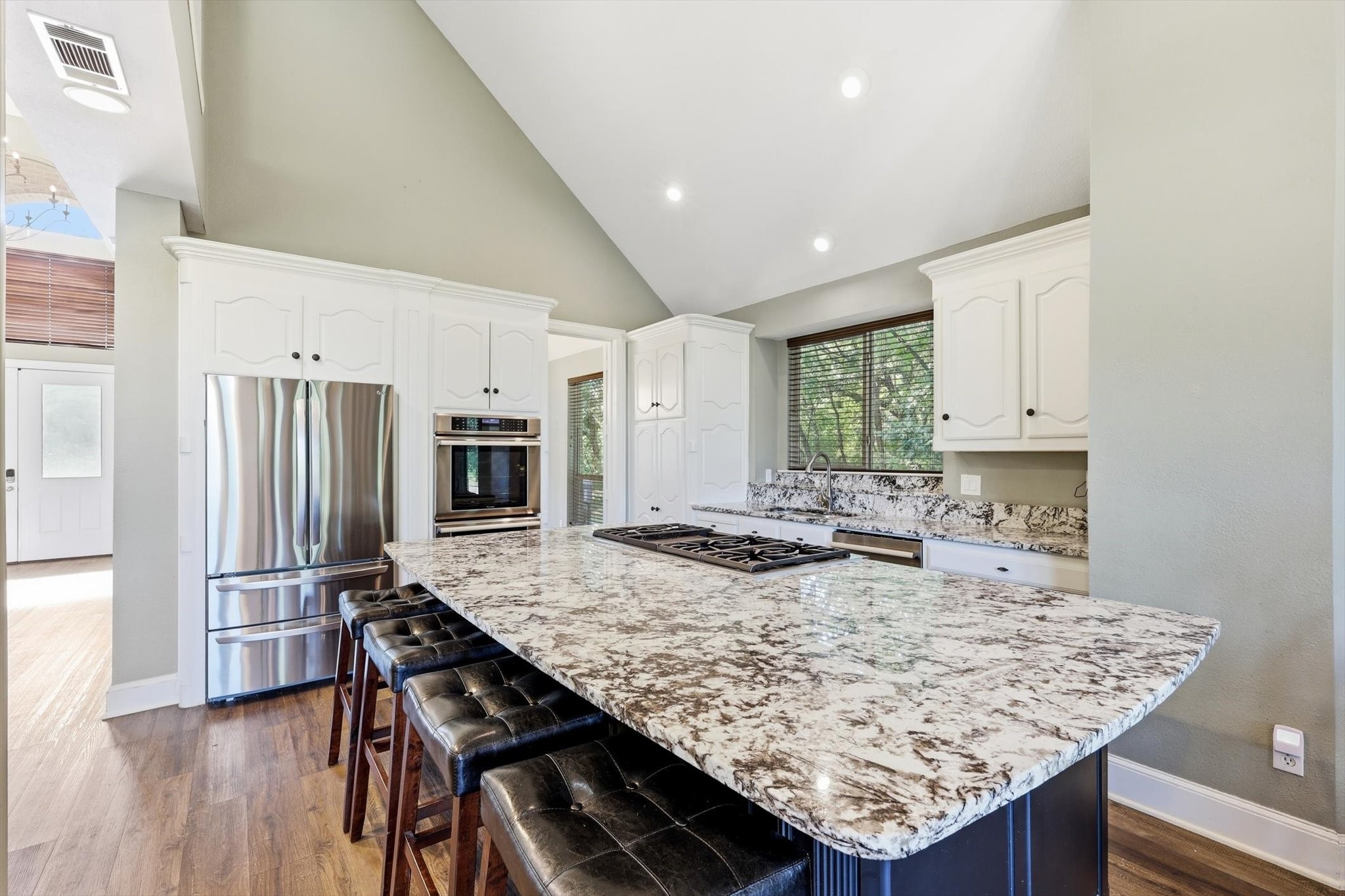 728 Castle Creek Drive
