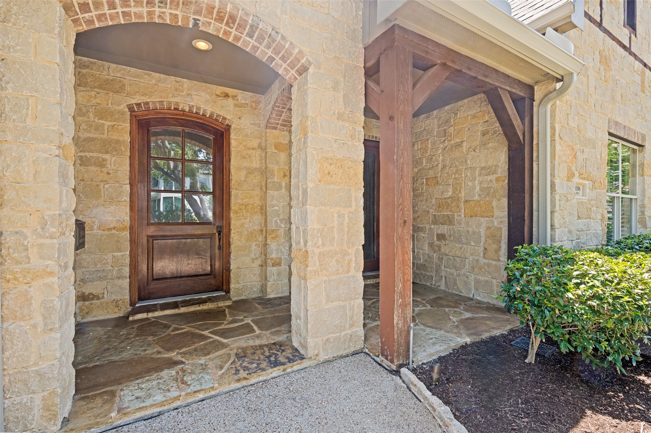 4106 Lively Lane