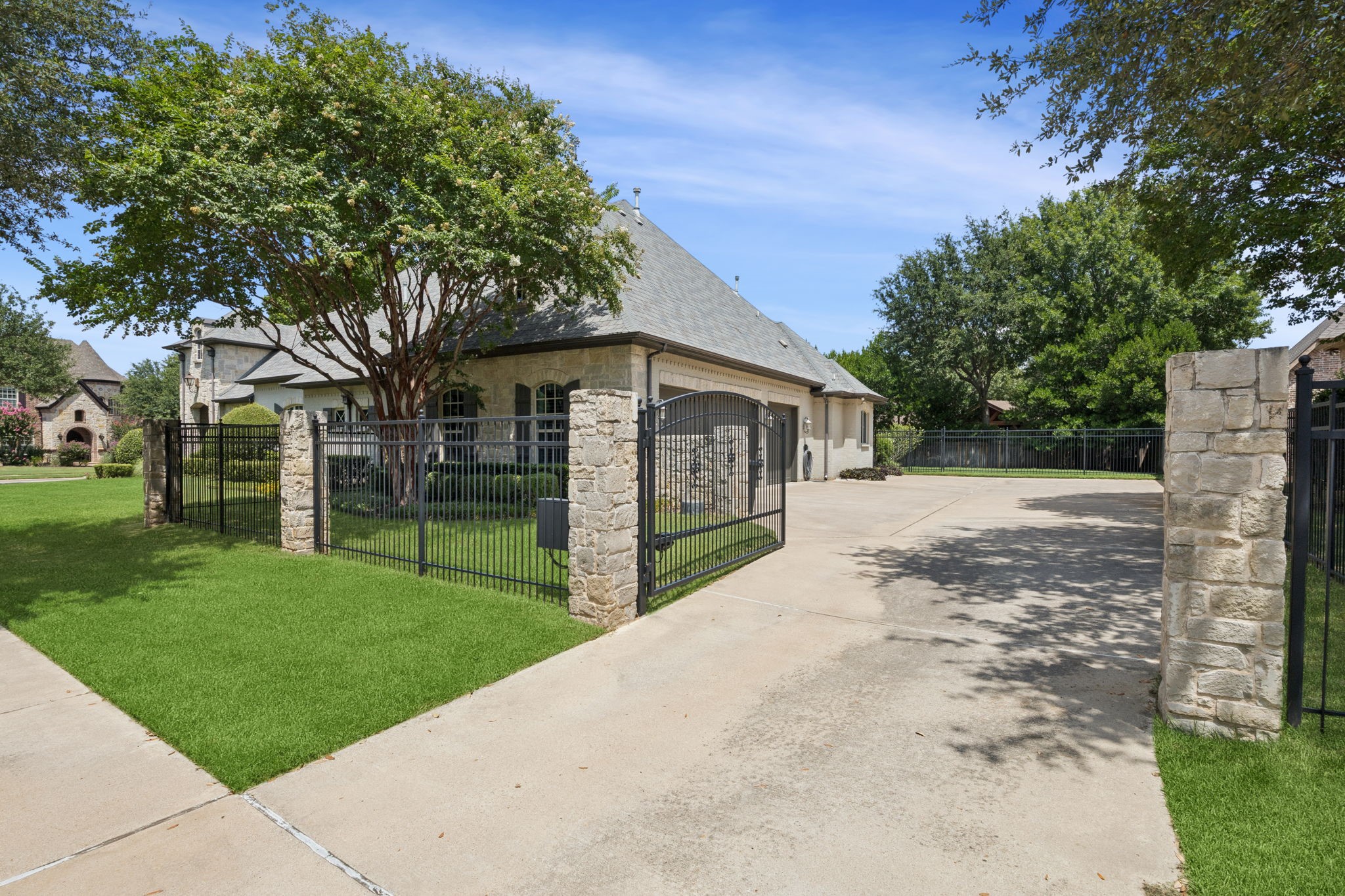 900 Aspen Ridge Drive