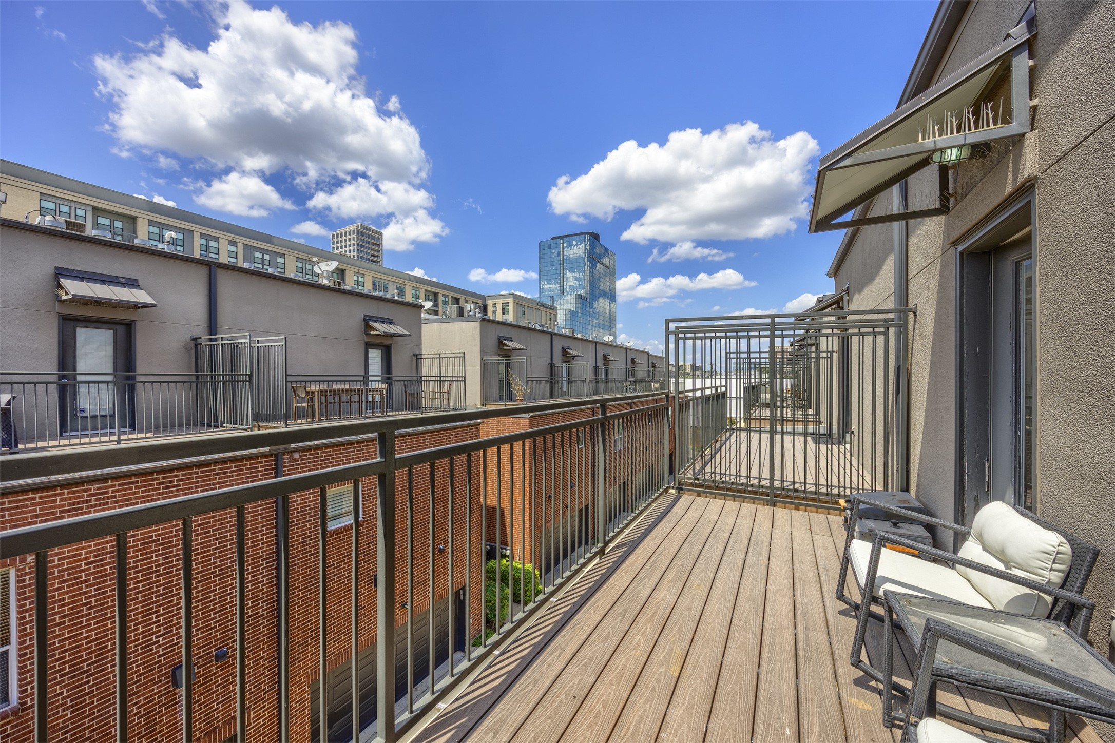 4411 Mckinney Avenue 5