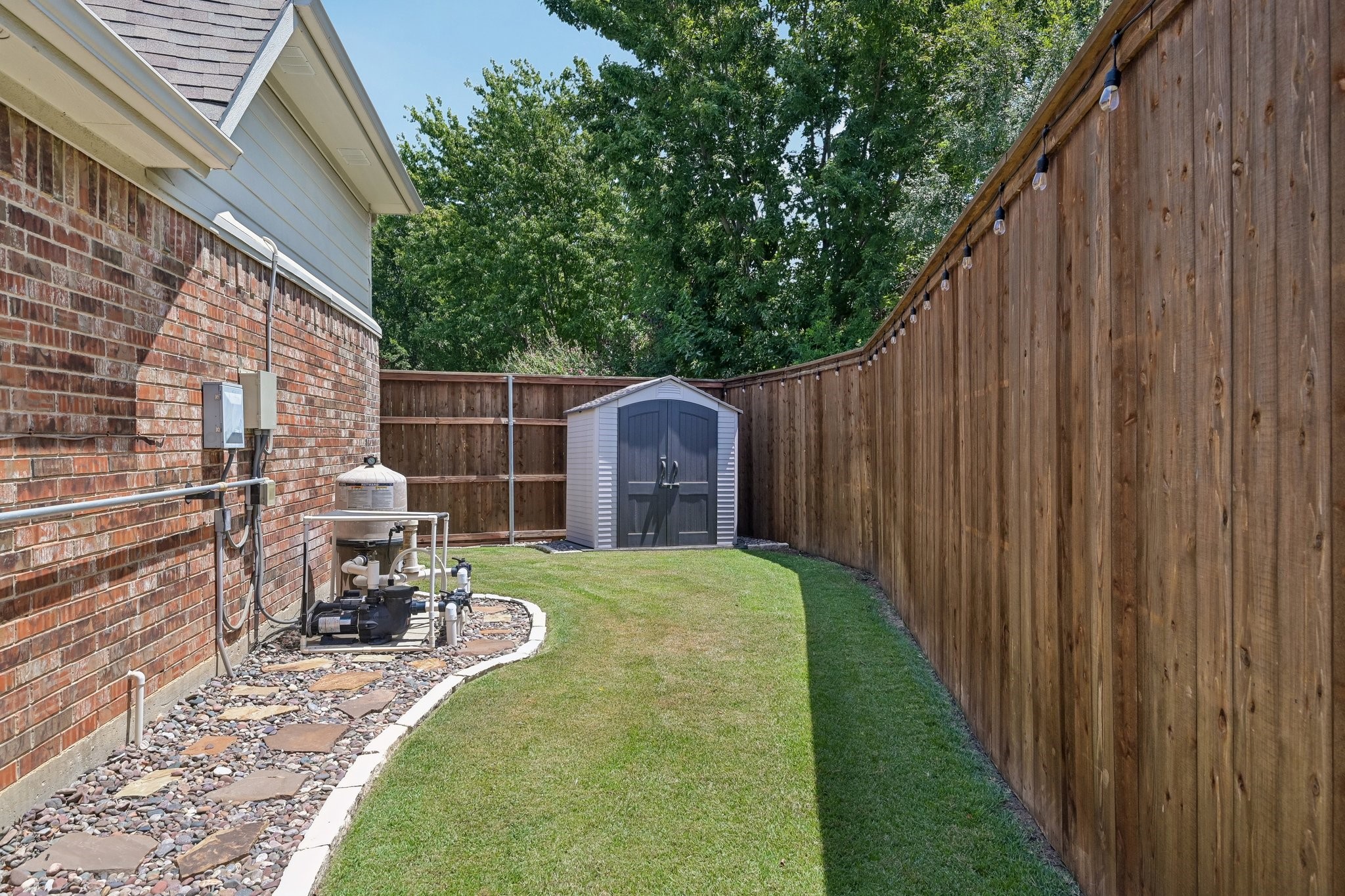 1810 Windsong Circle