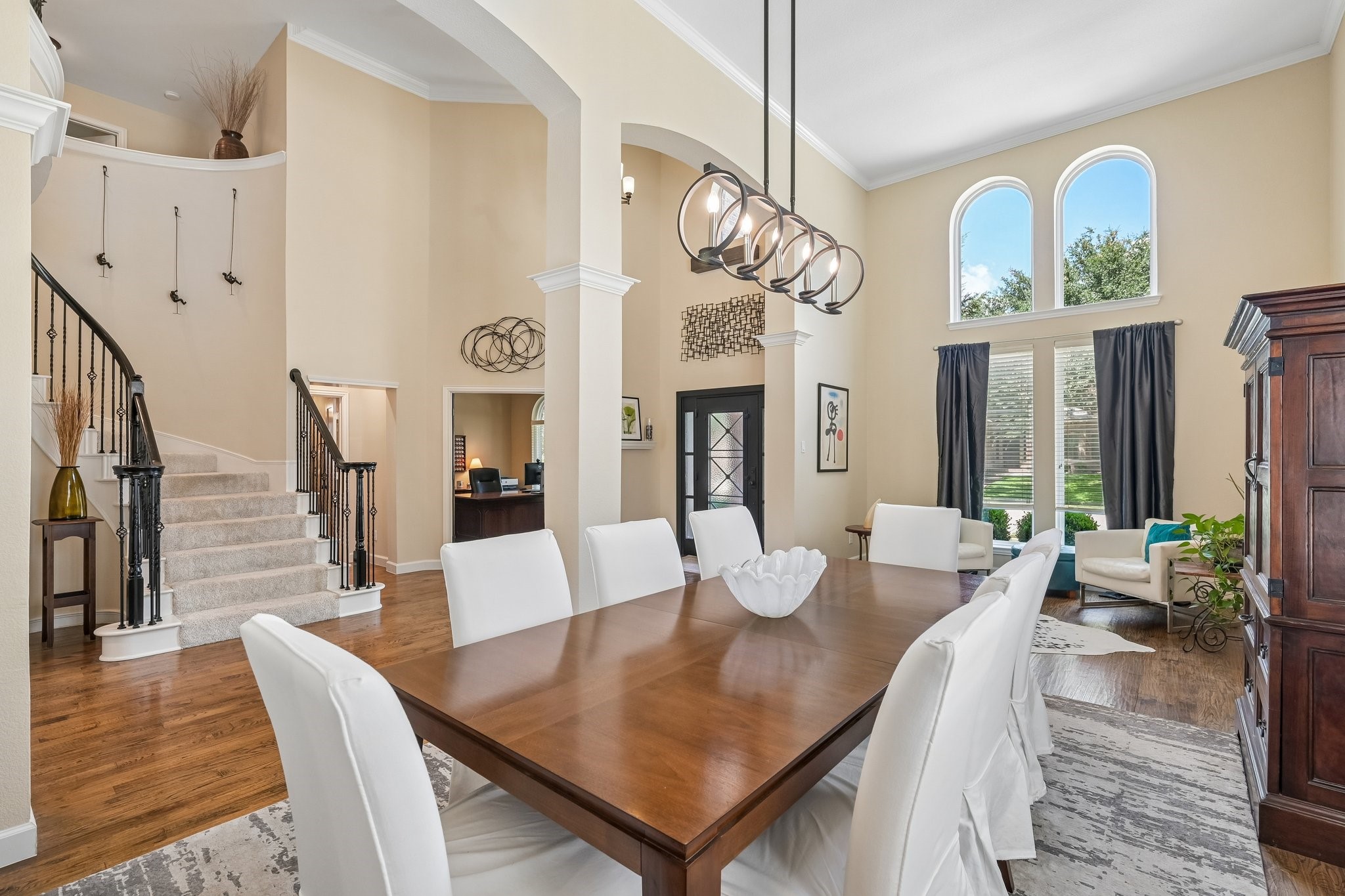 1810 Windsong Circle