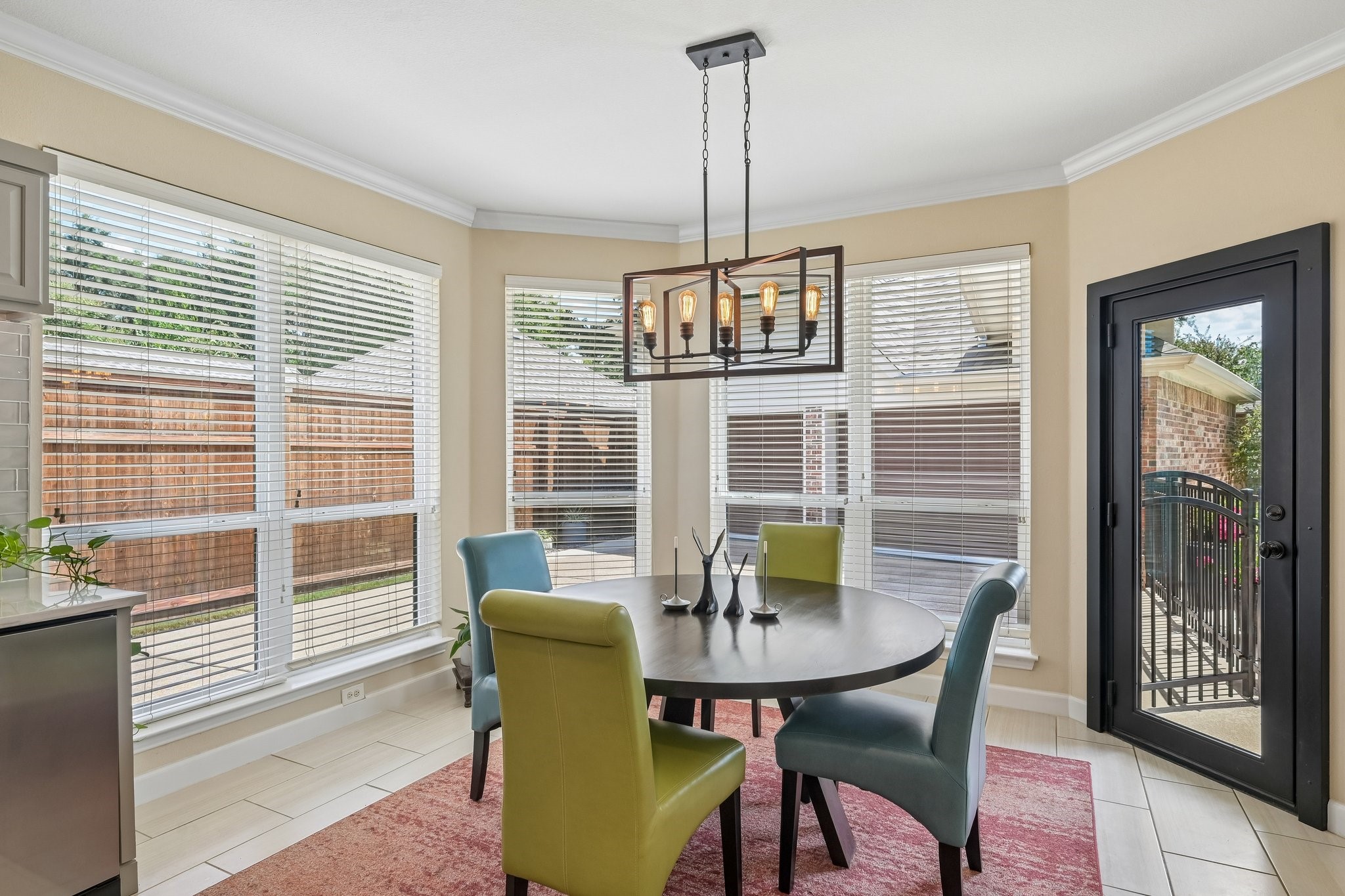 1810 Windsong Circle