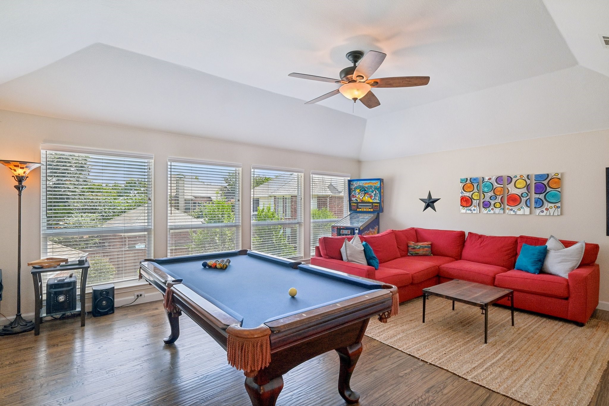 1810 Windsong Circle