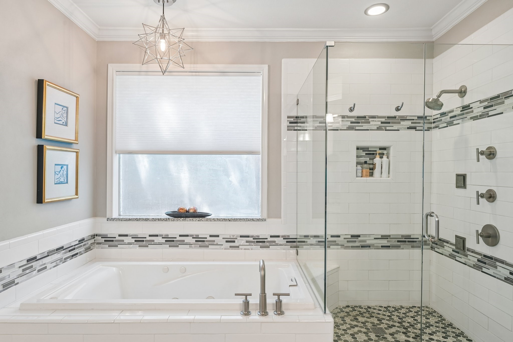 1810 Windsong Circle