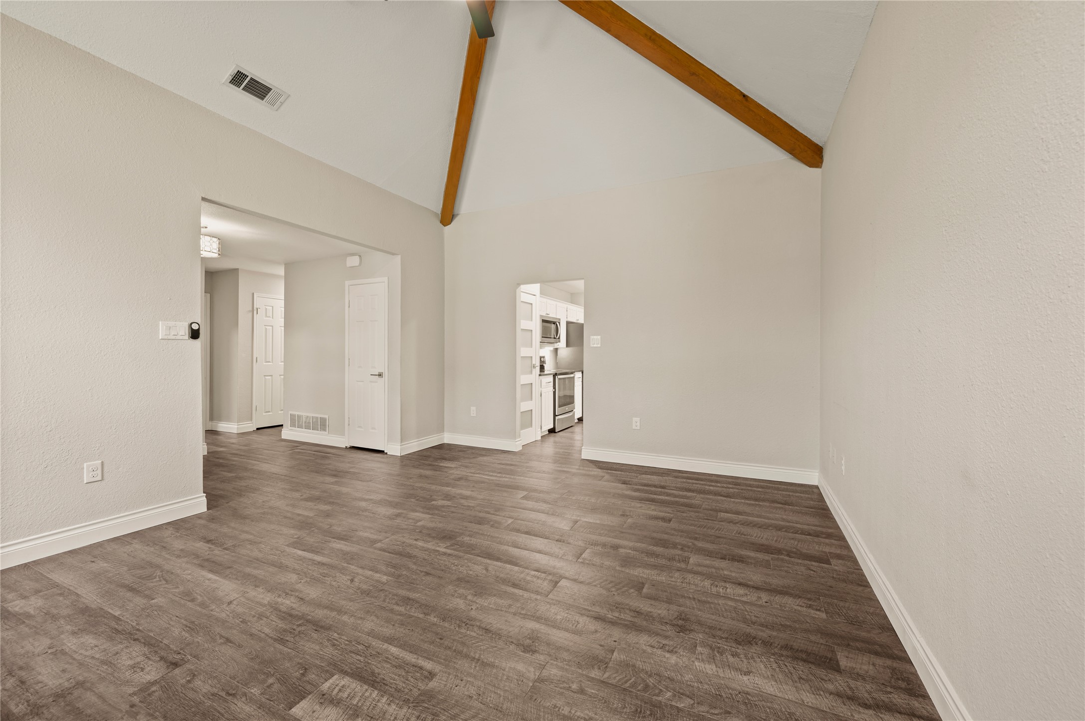 1521 Briarcrest Drive
