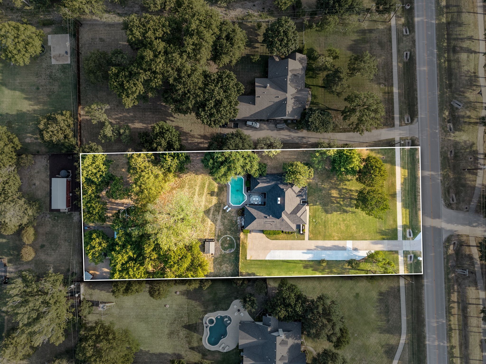 2403 N Carroll Avenue