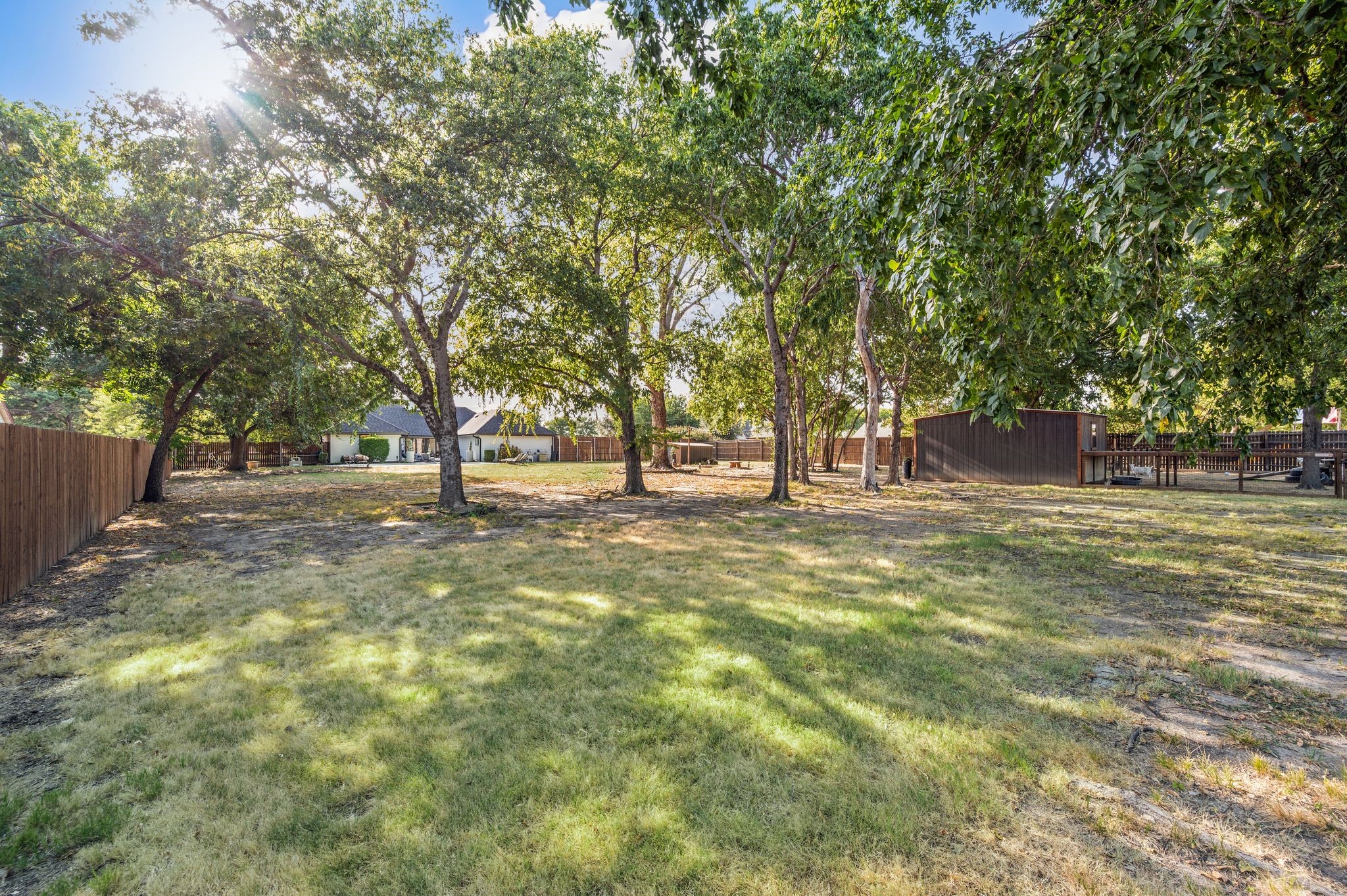 2403 N Carroll Avenue