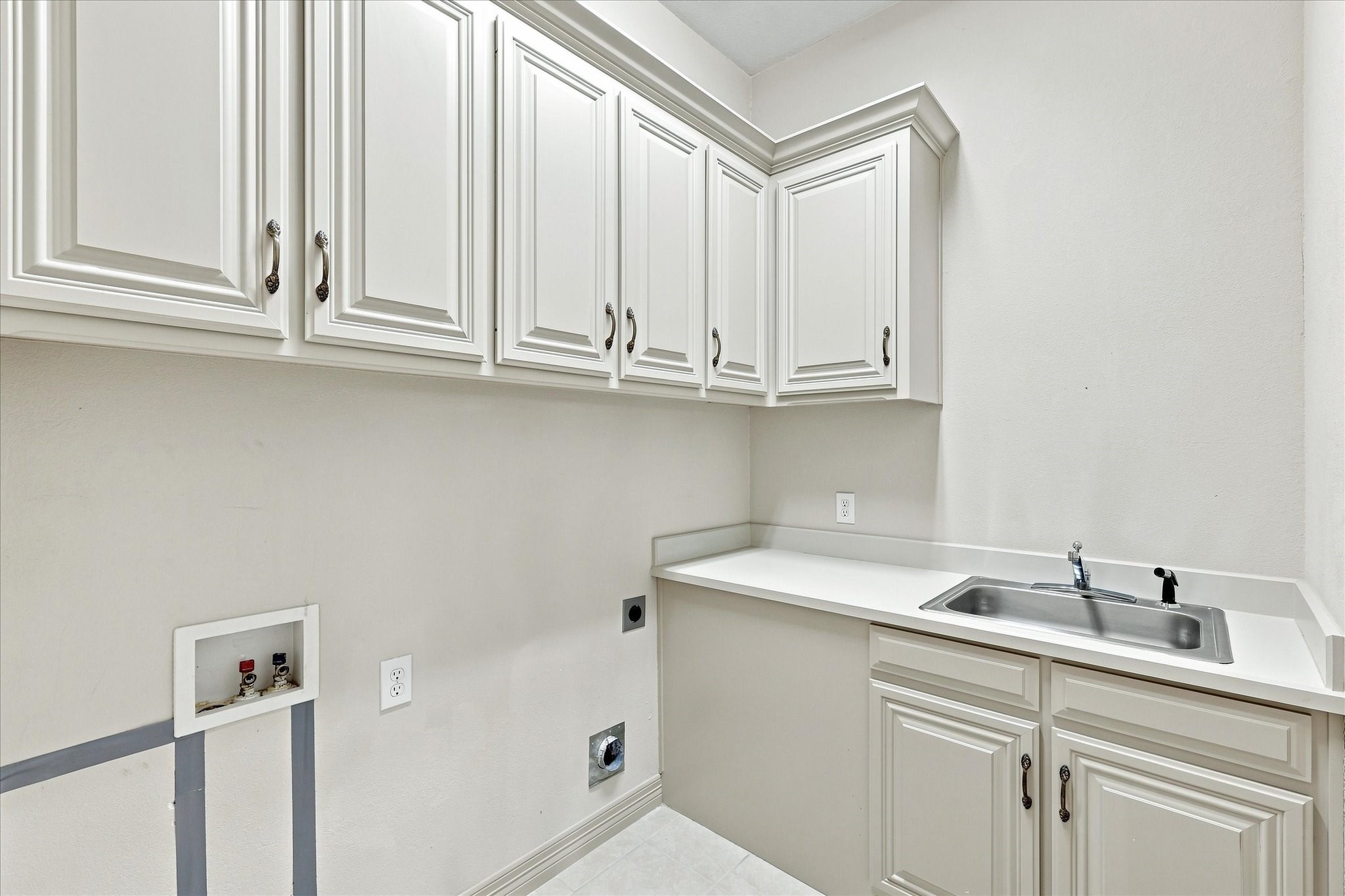 2240 Bedford Circle