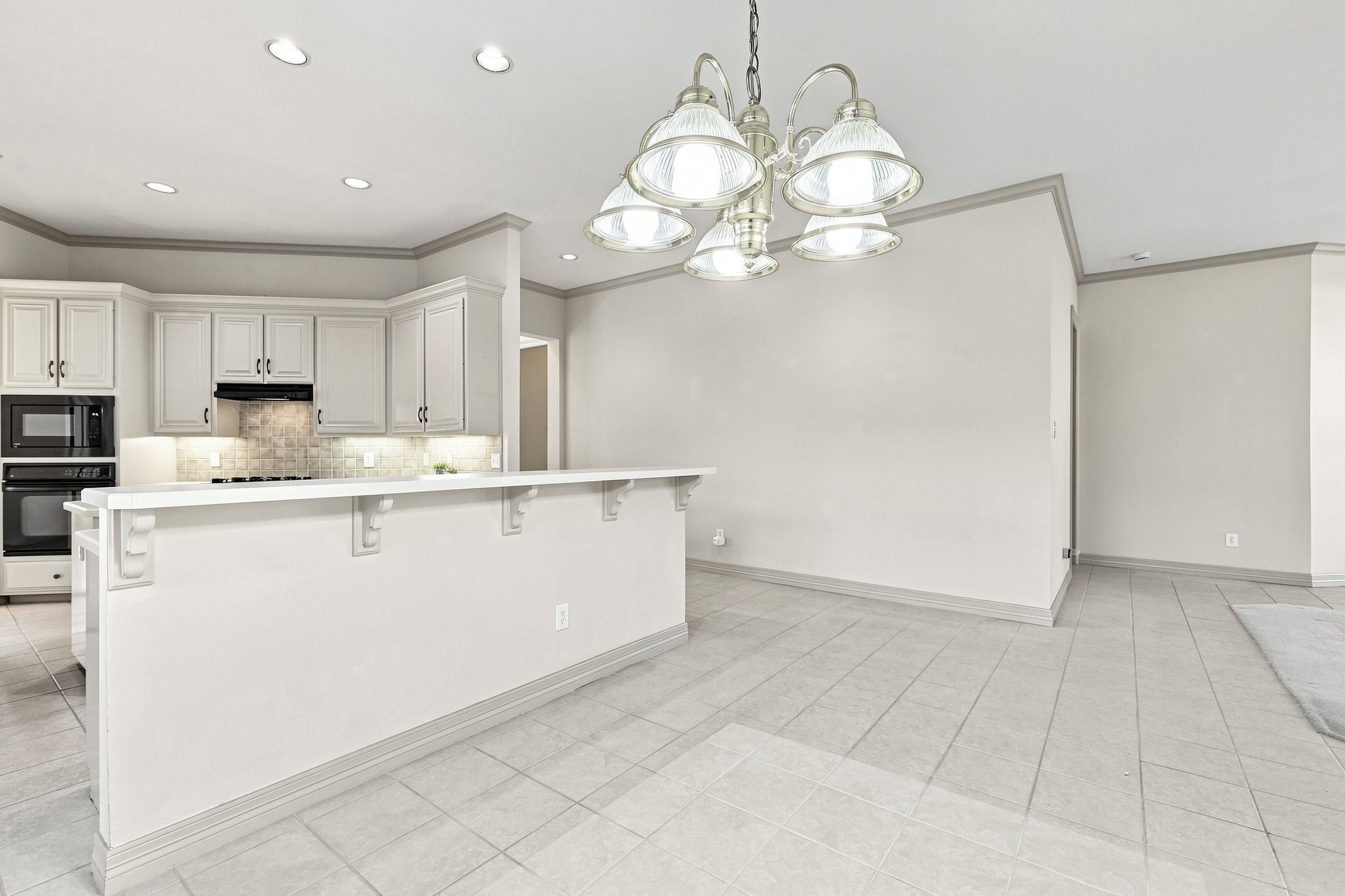 2240 Bedford Circle