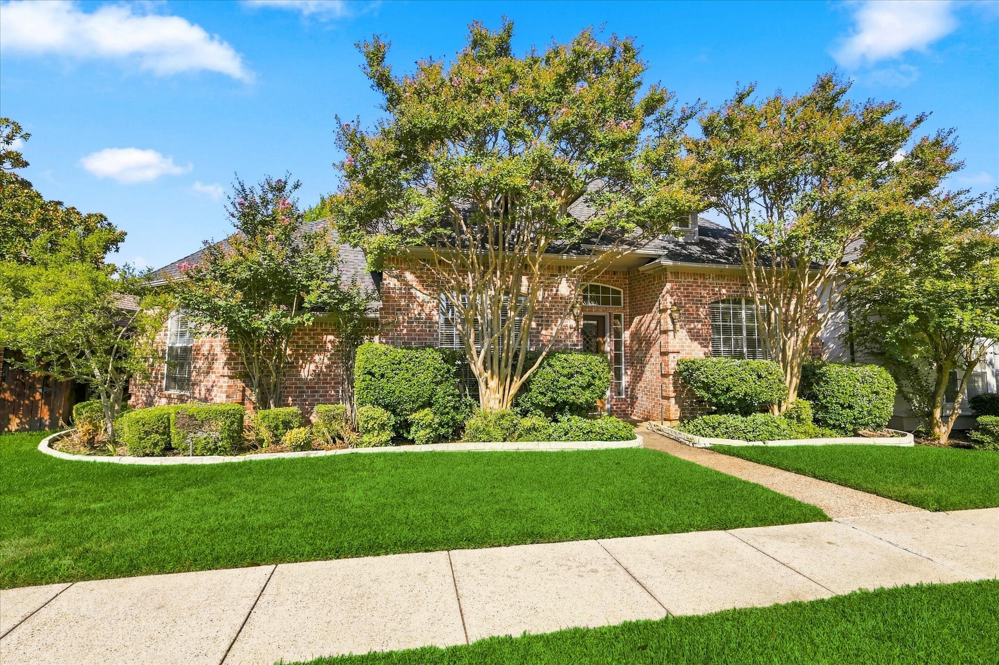 2240 Bedford Circle
