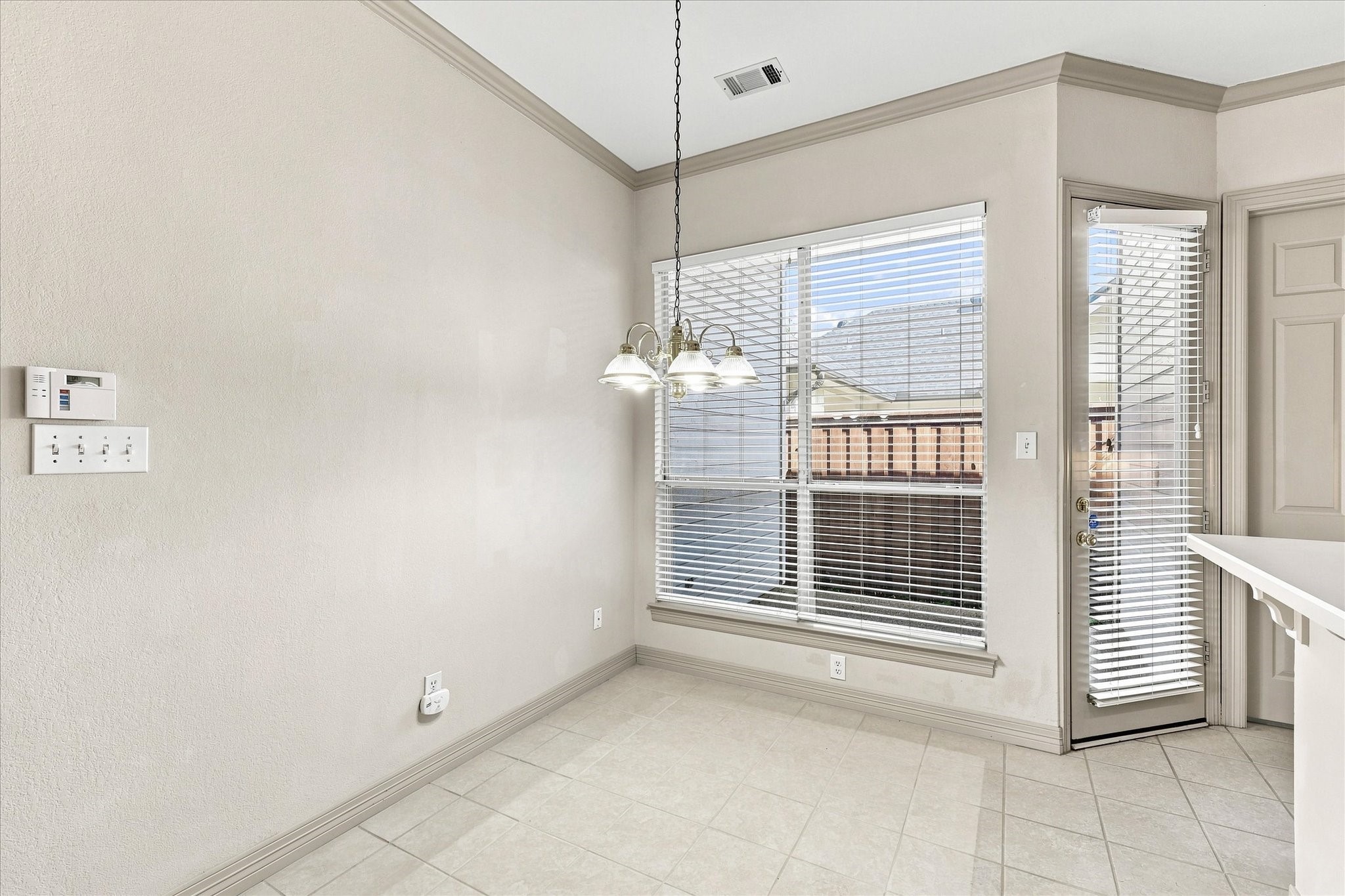 2240 Bedford Circle
