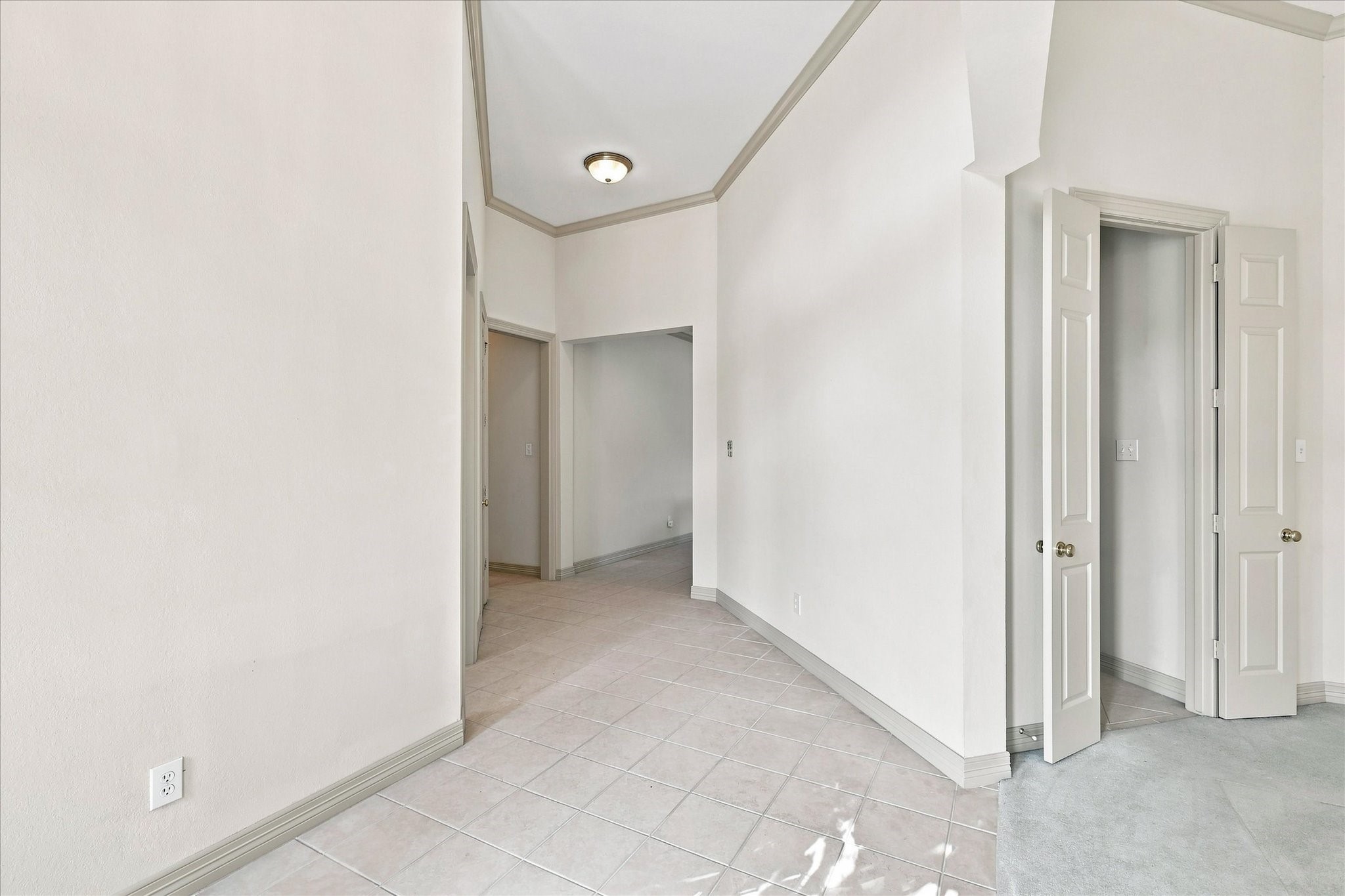 2240 Bedford Circle