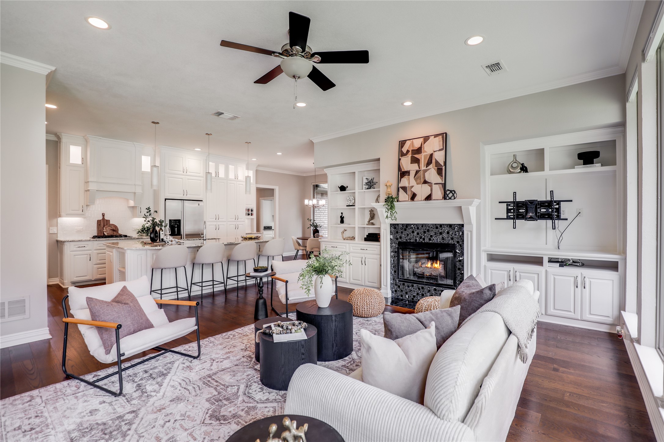 802 Brazos Drive