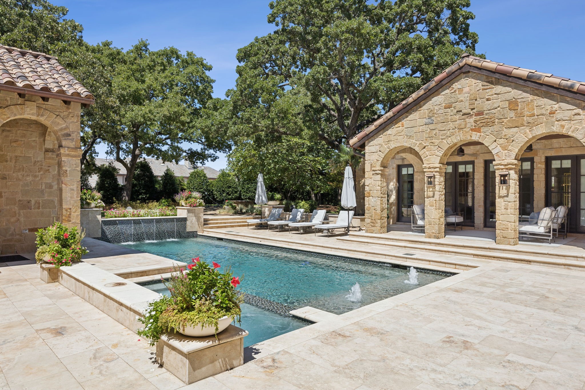 1208 Perdenalas Trail