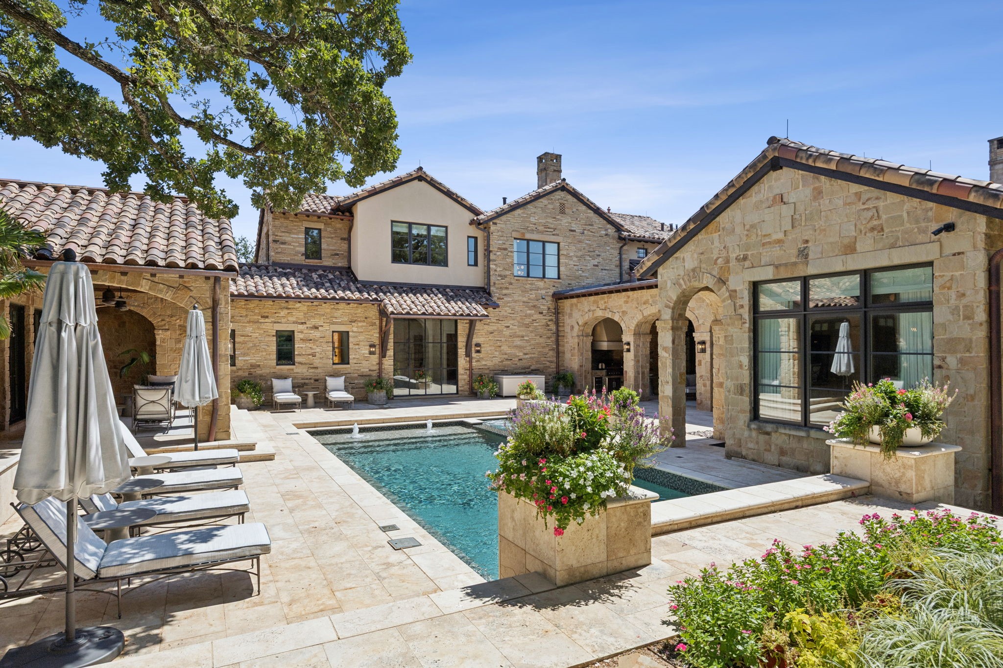 1208 Perdenalas Trail