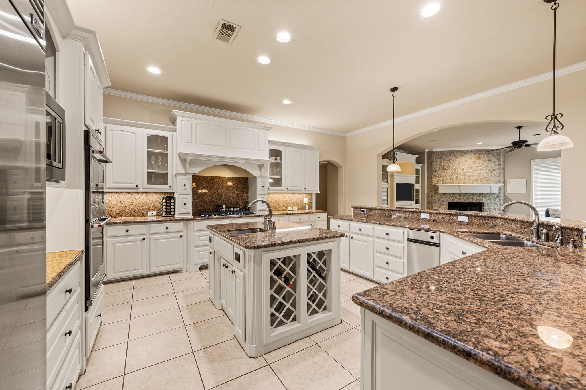 533 Round Hollow Lane