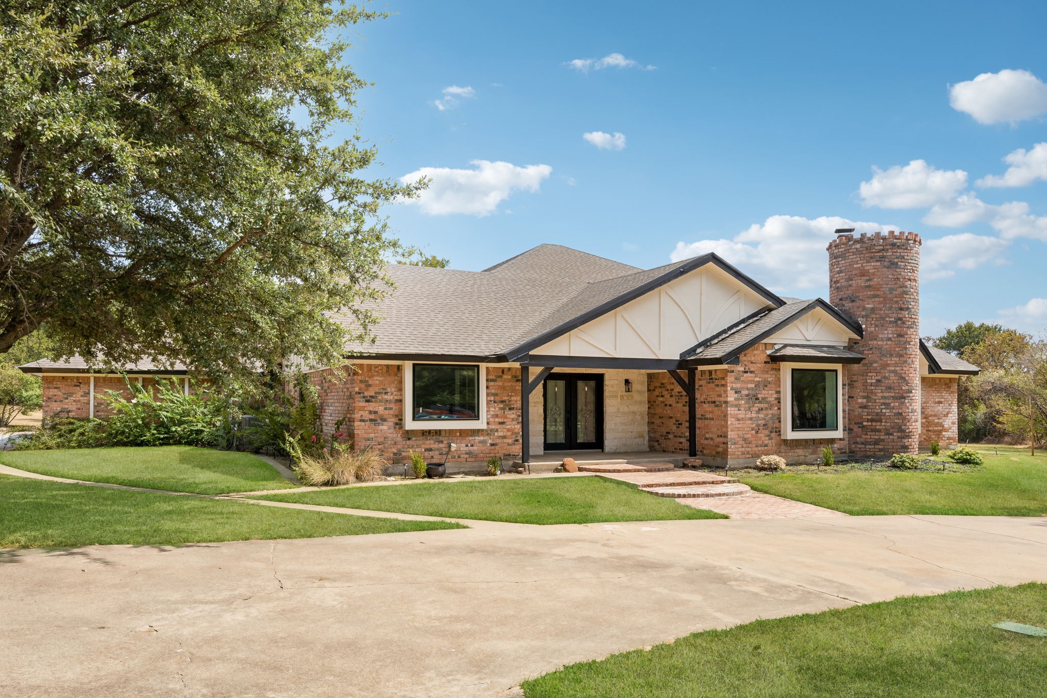 455 Love Henry Court