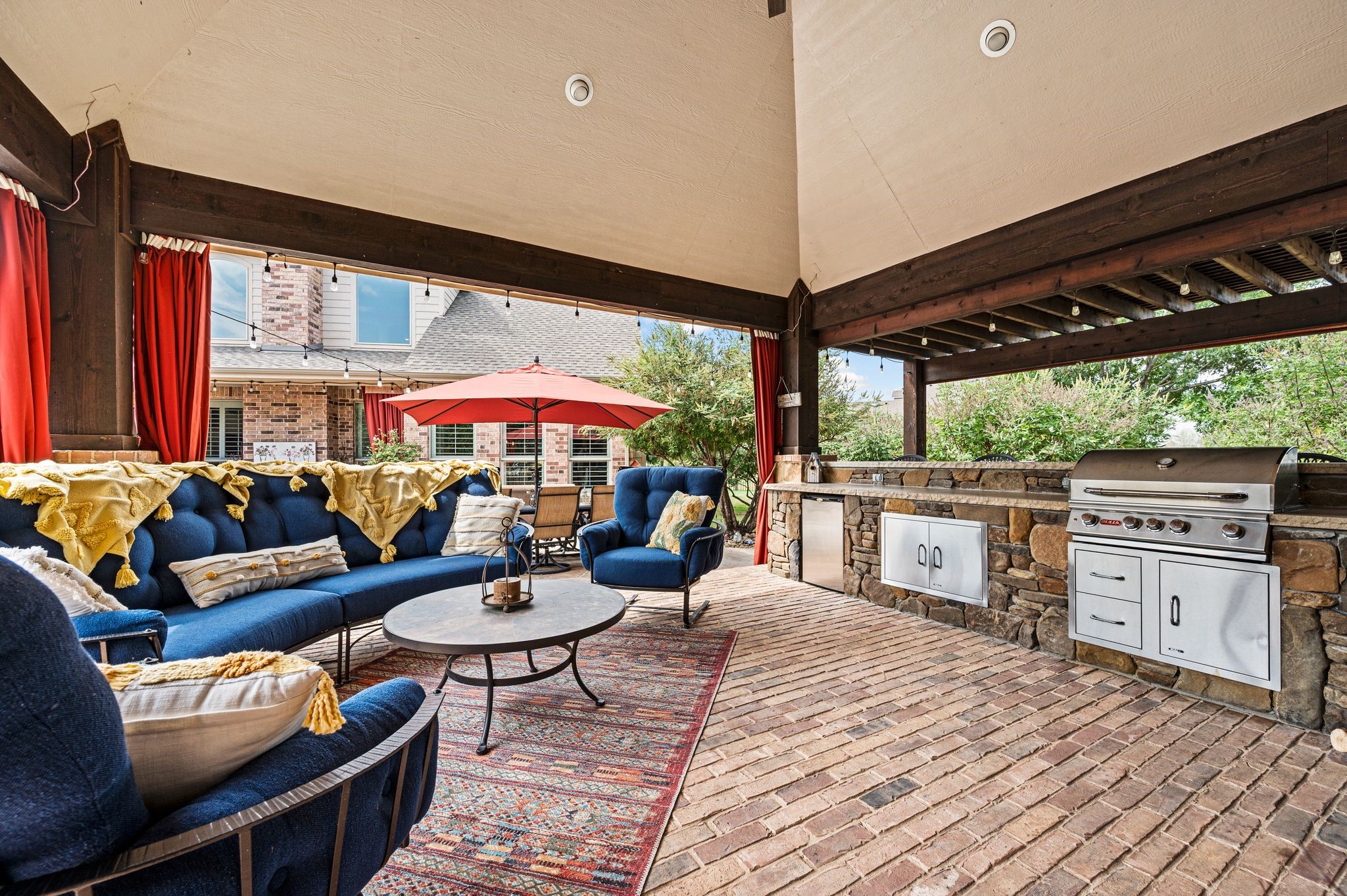 2890 Forest Hill Drive