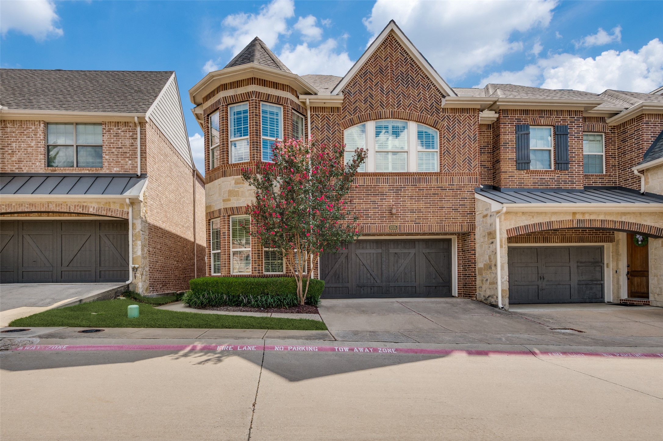 2225 Cameron Crossing