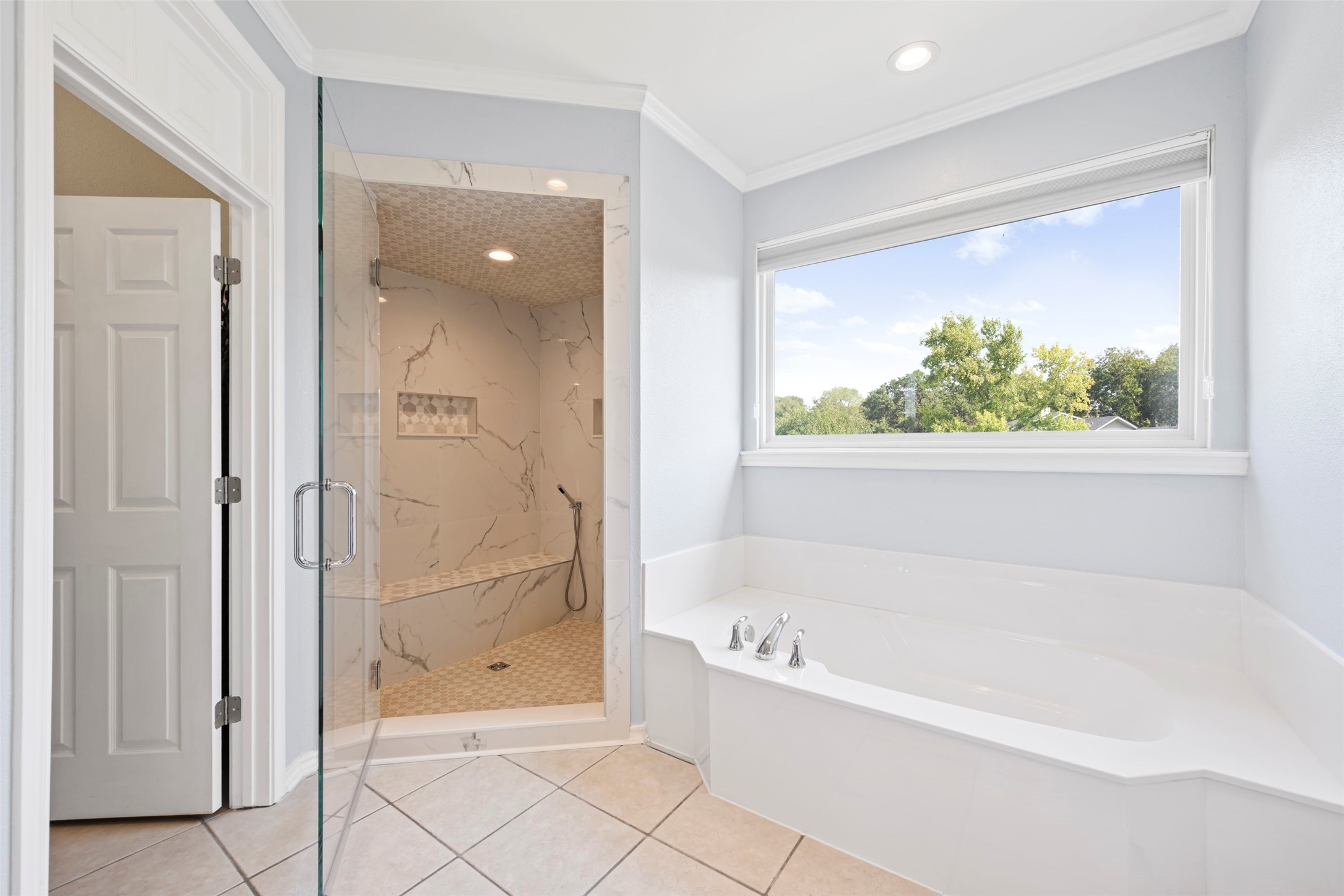8404 Sunset Cove Drive
