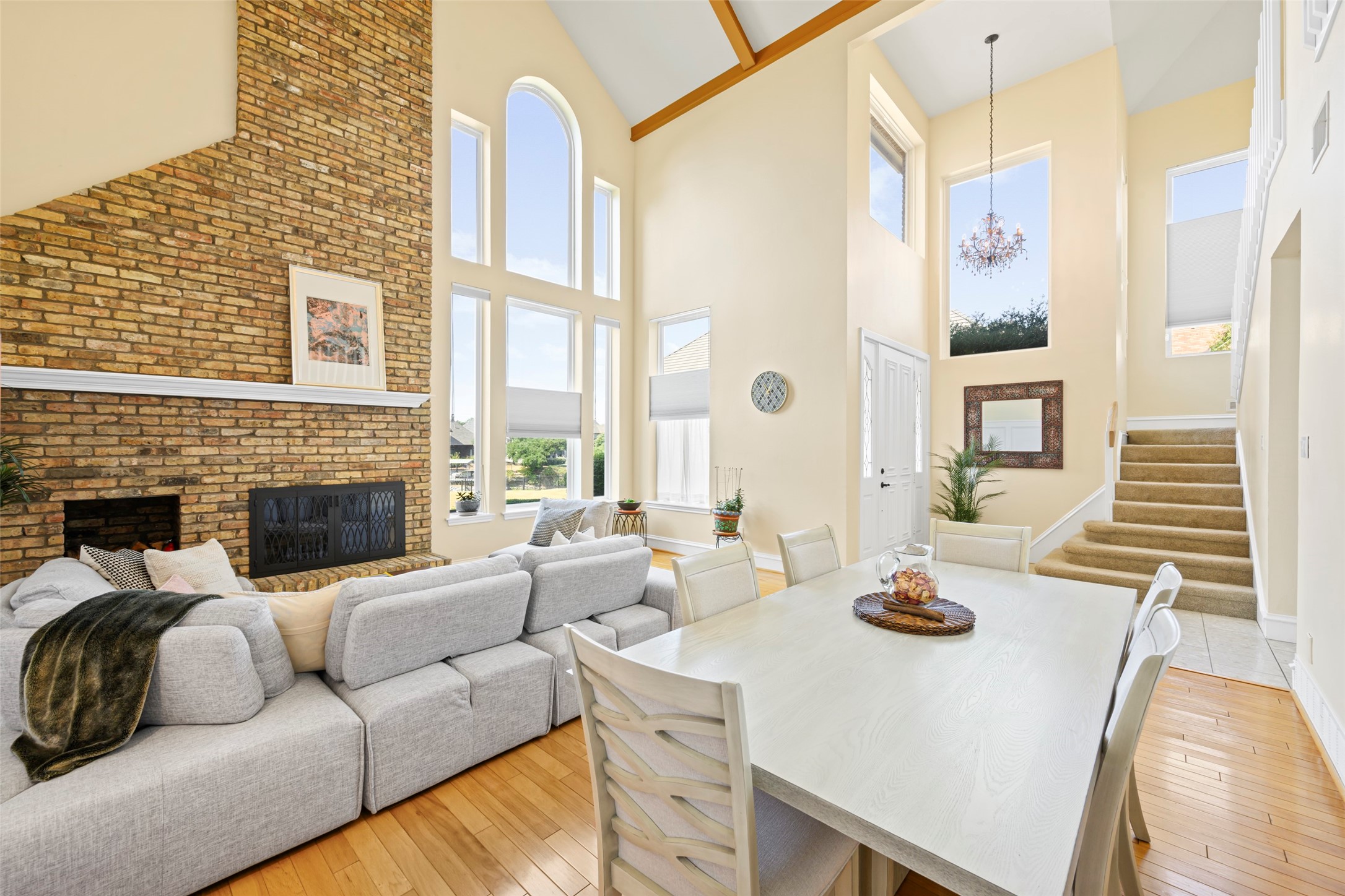 8404 Sunset Cove Drive