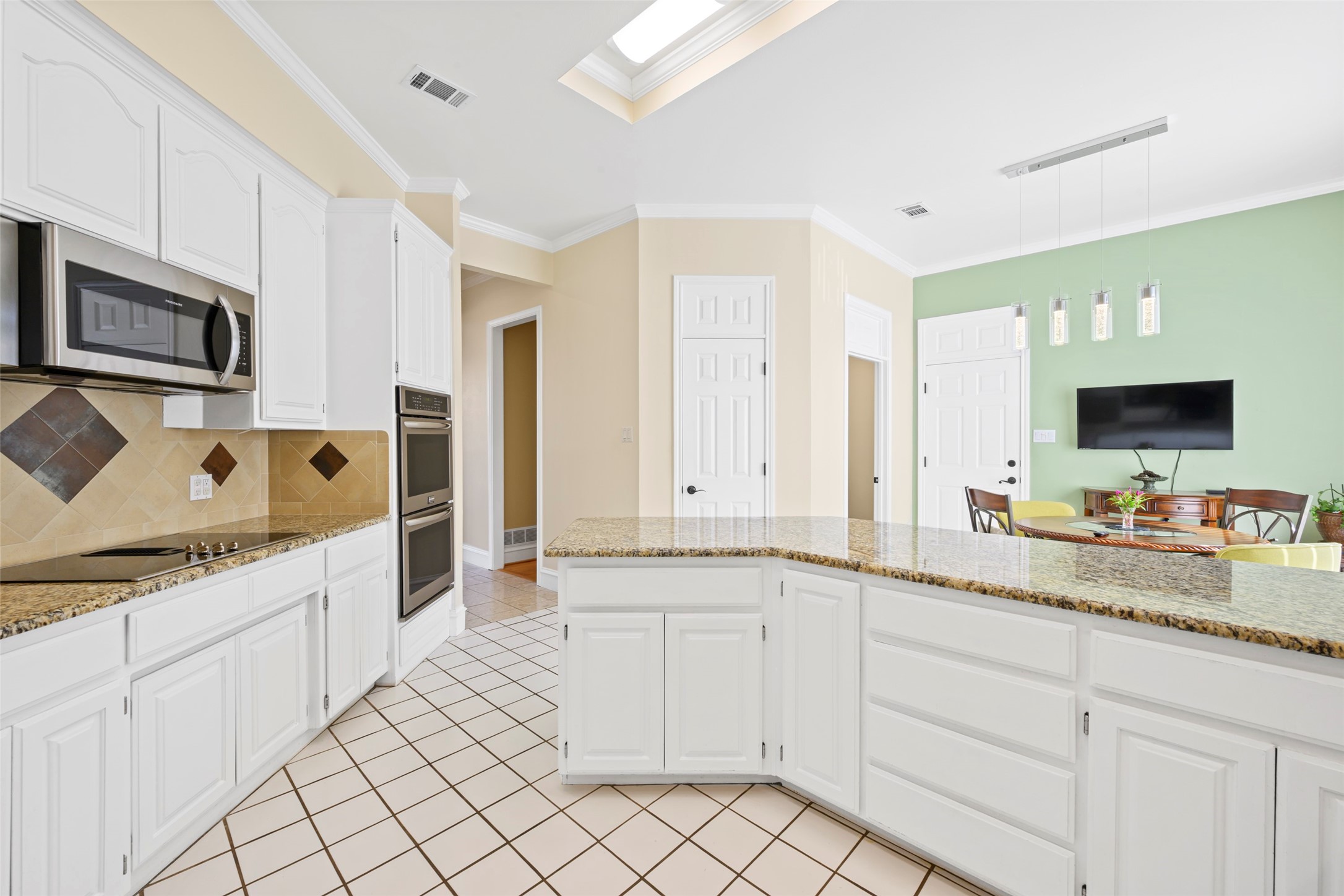 8404 Sunset Cove Drive