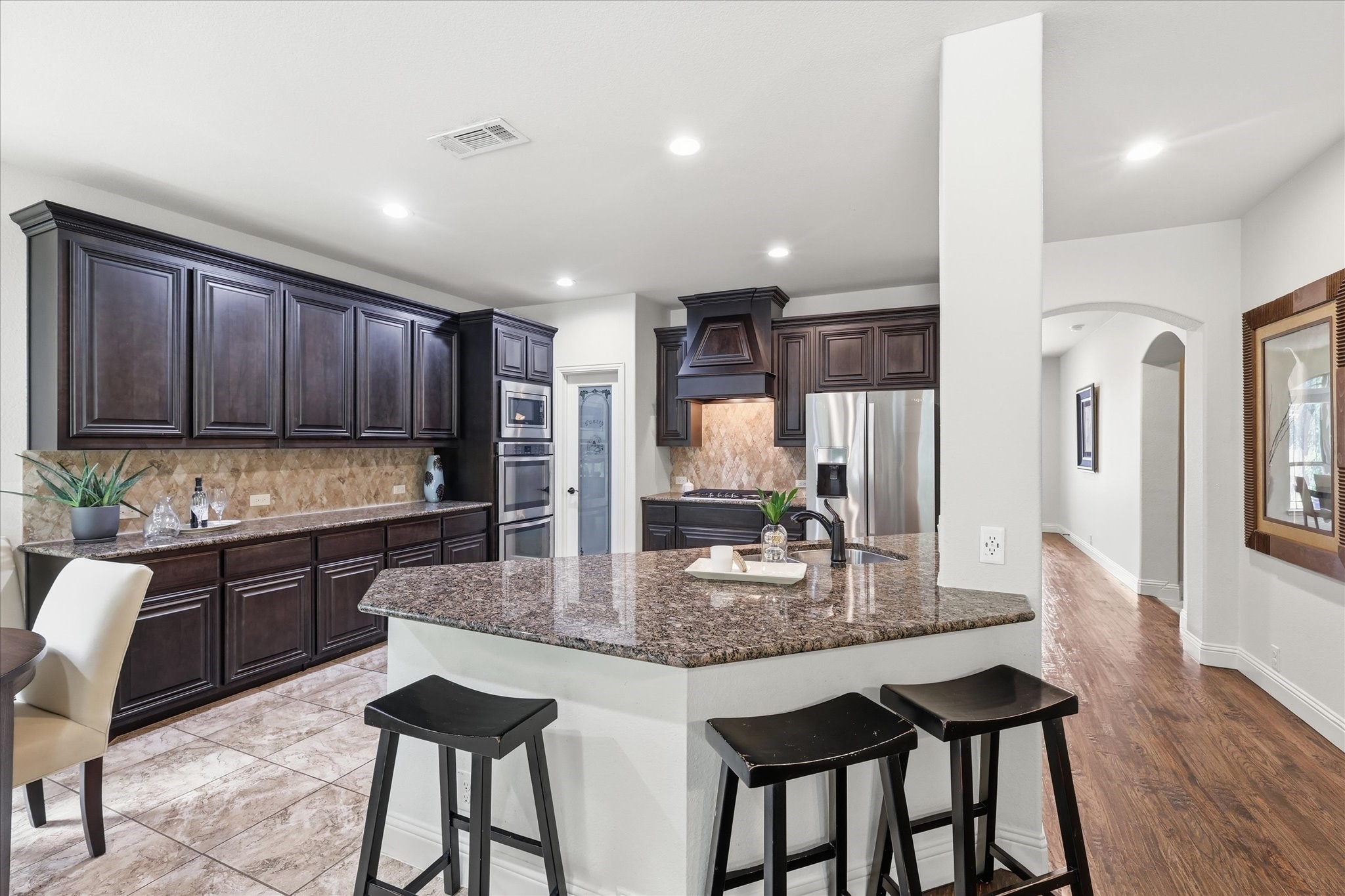 2600 Gateway Court