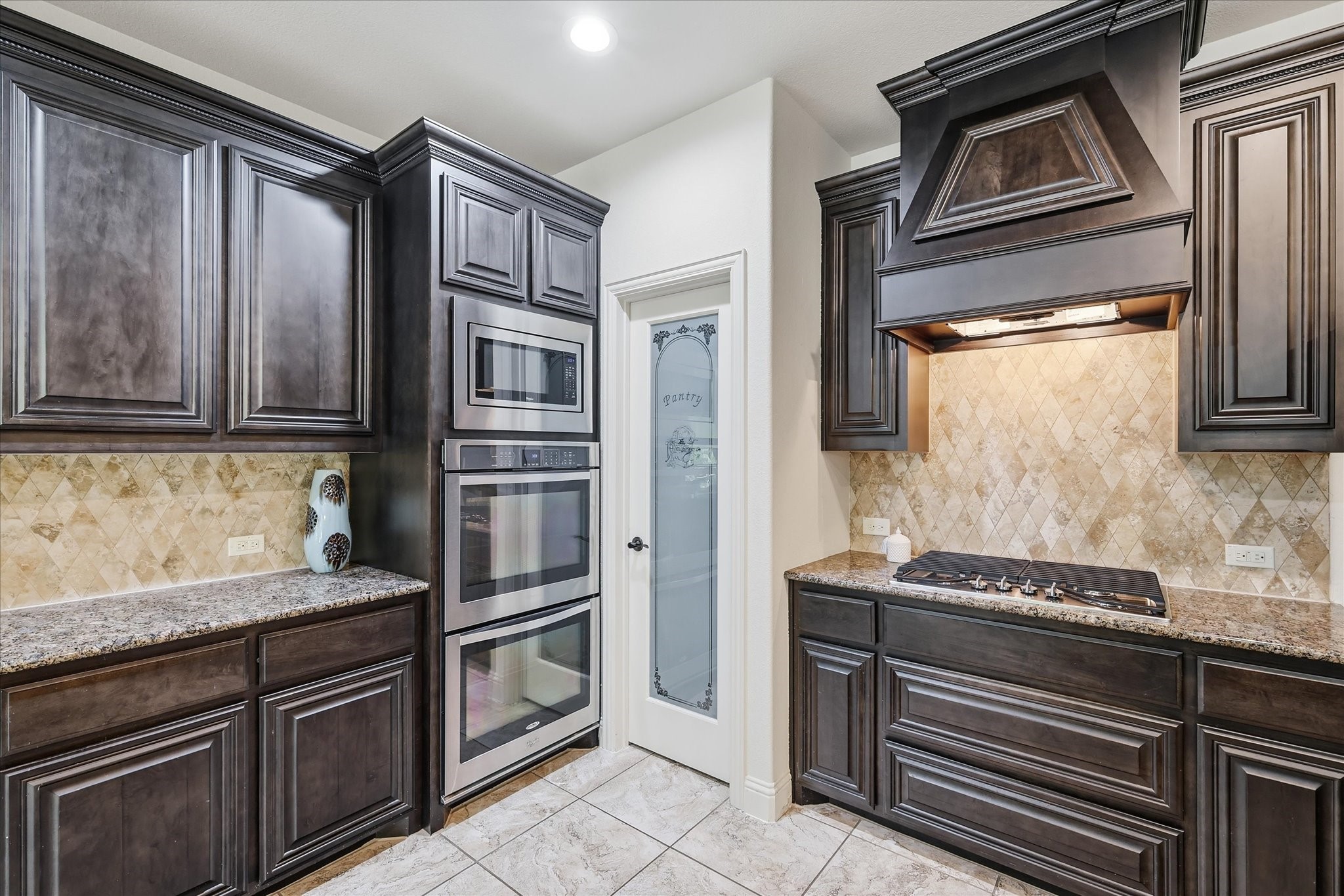 2600 Gateway Court