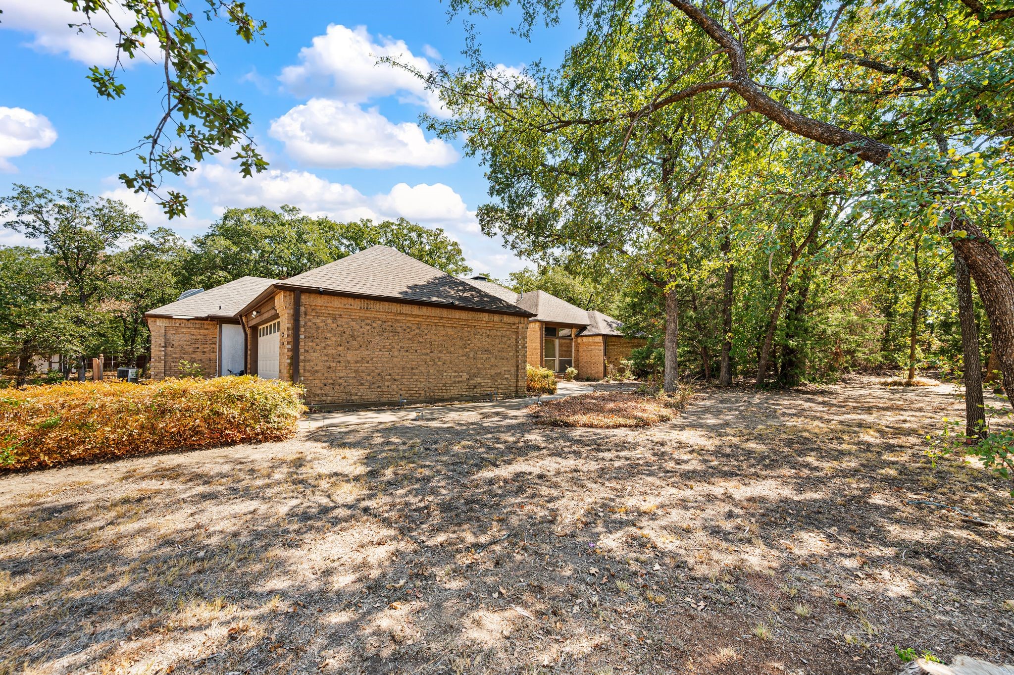 1653 creekside Drive
