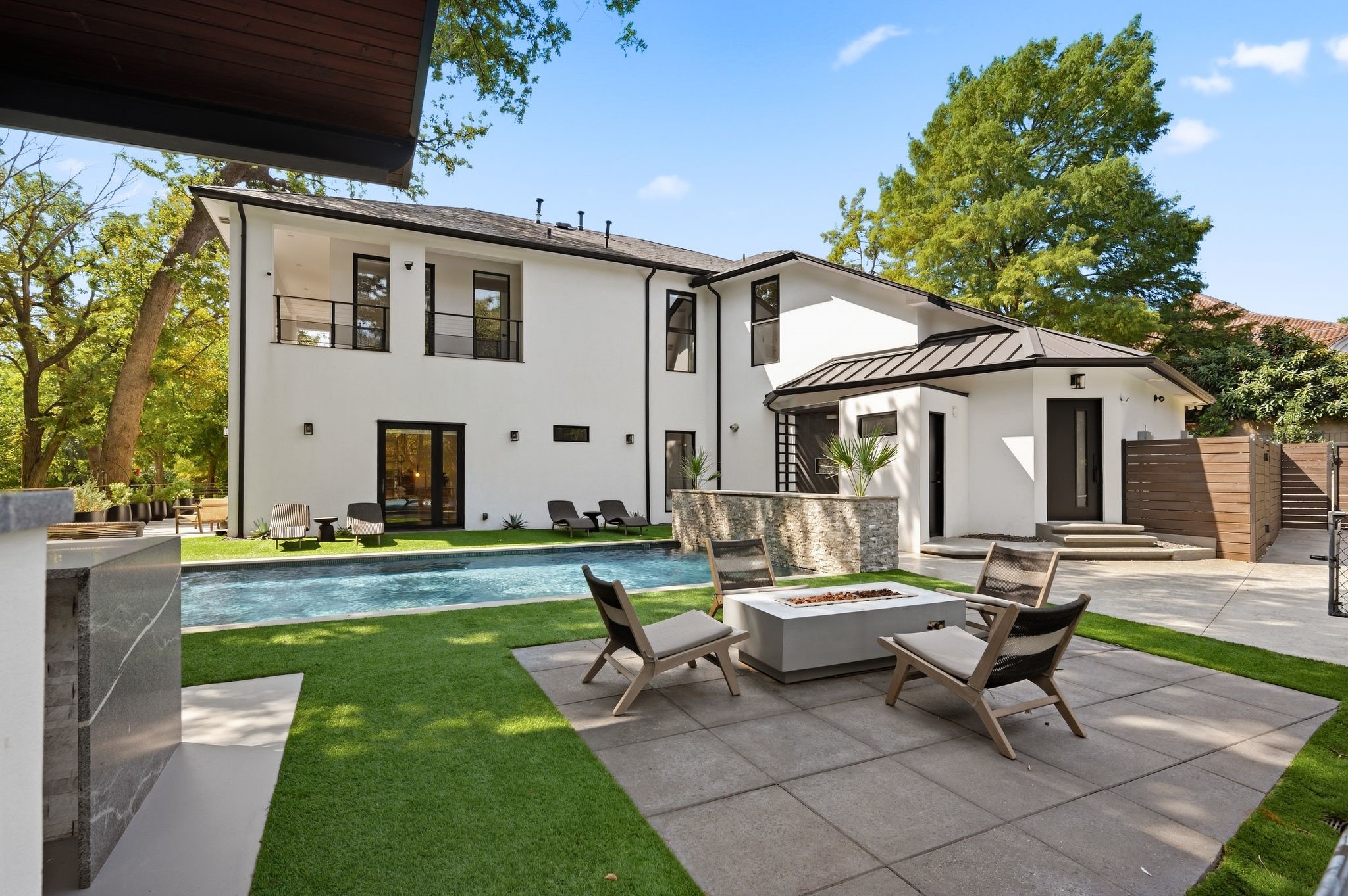 700 Garden Court
