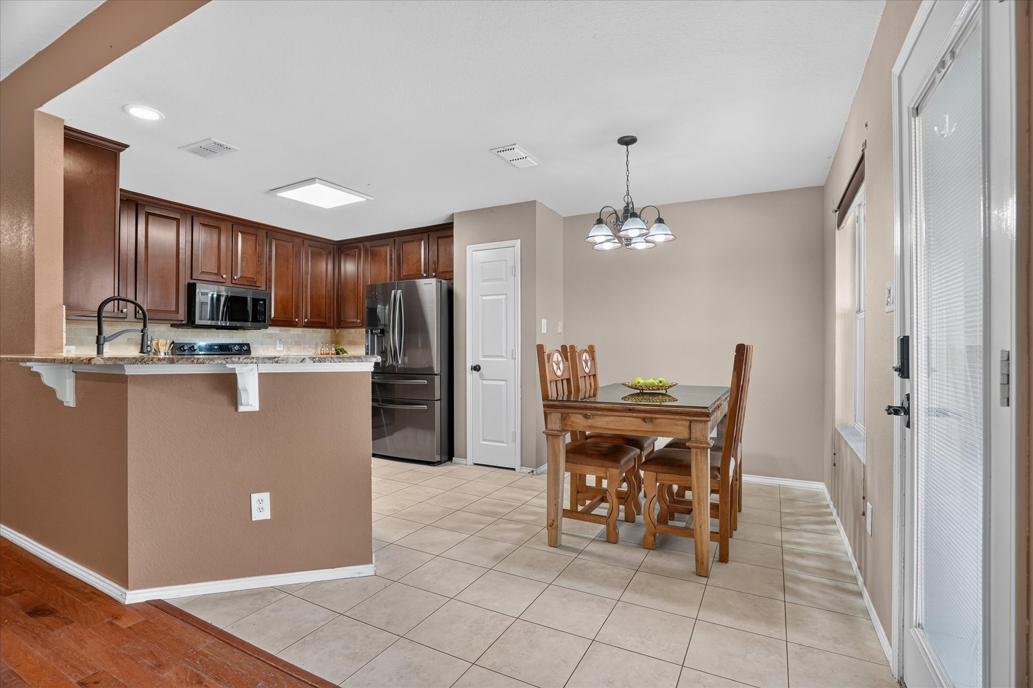 6608 Silver Oak Lane