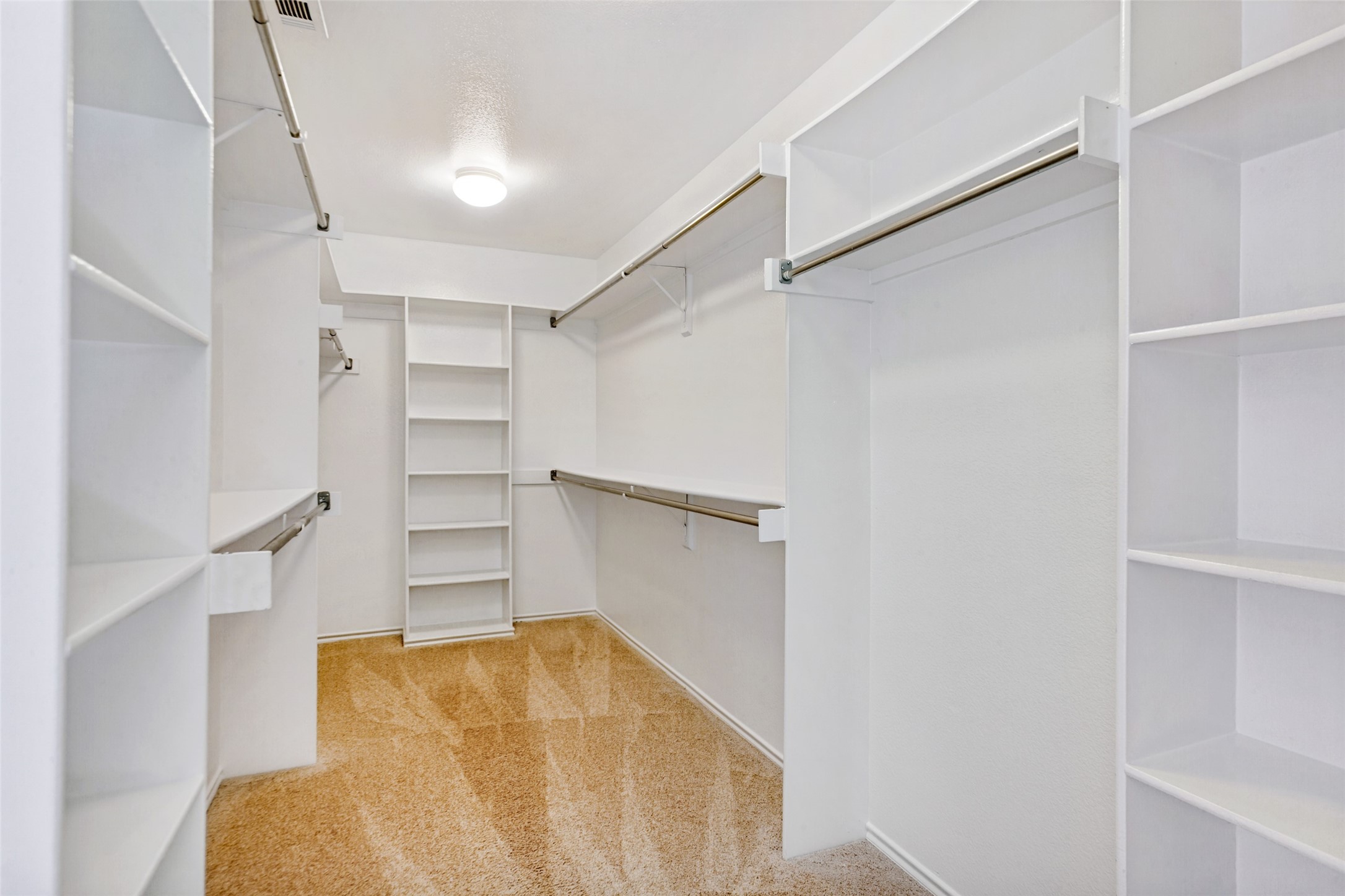 616 Sunningdale