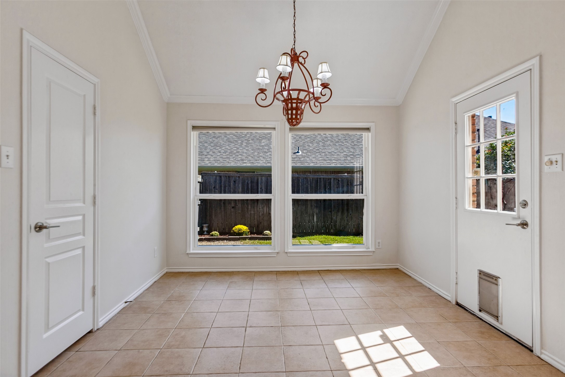 616 Sunningdale