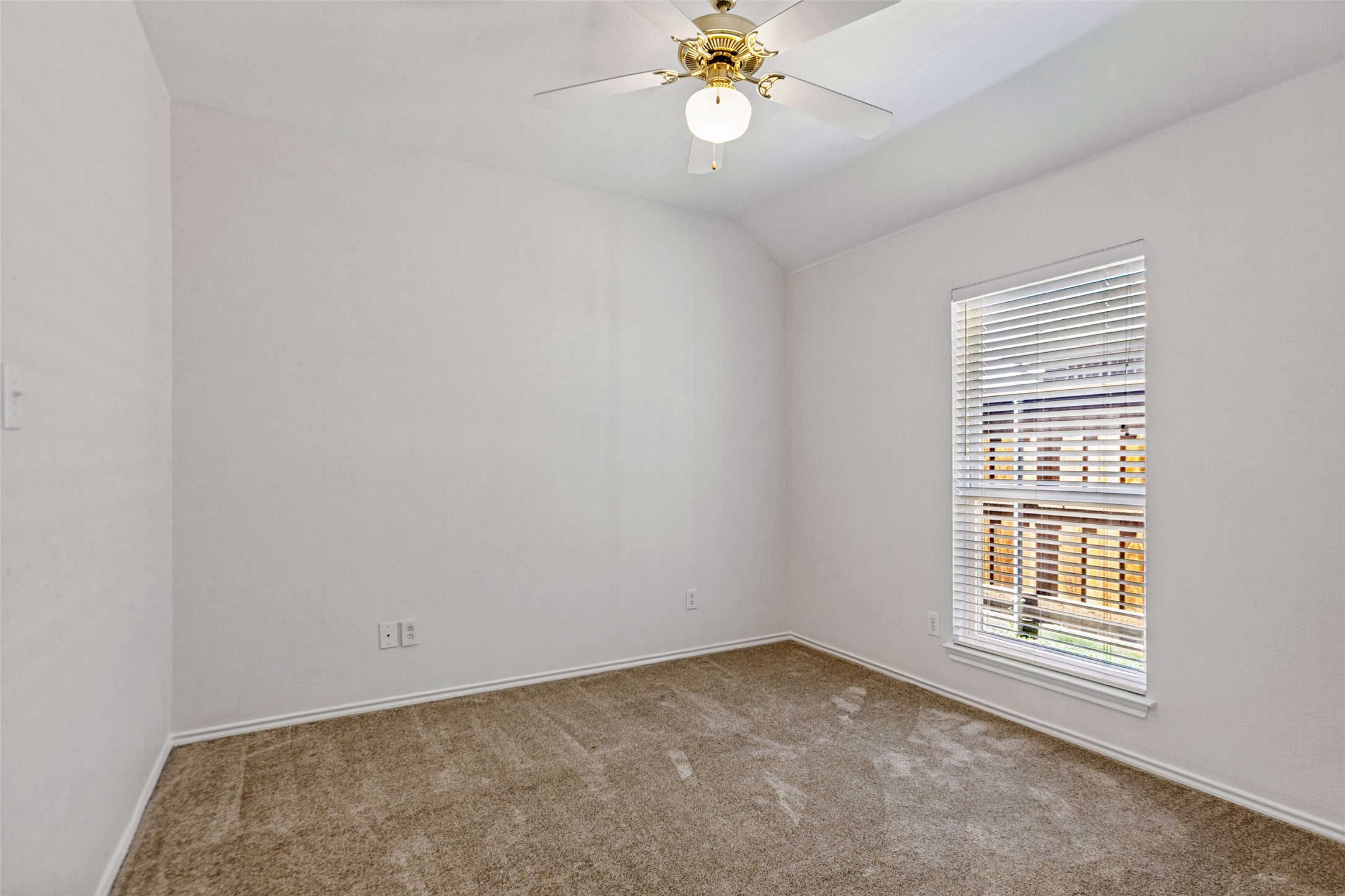616 Sunningdale