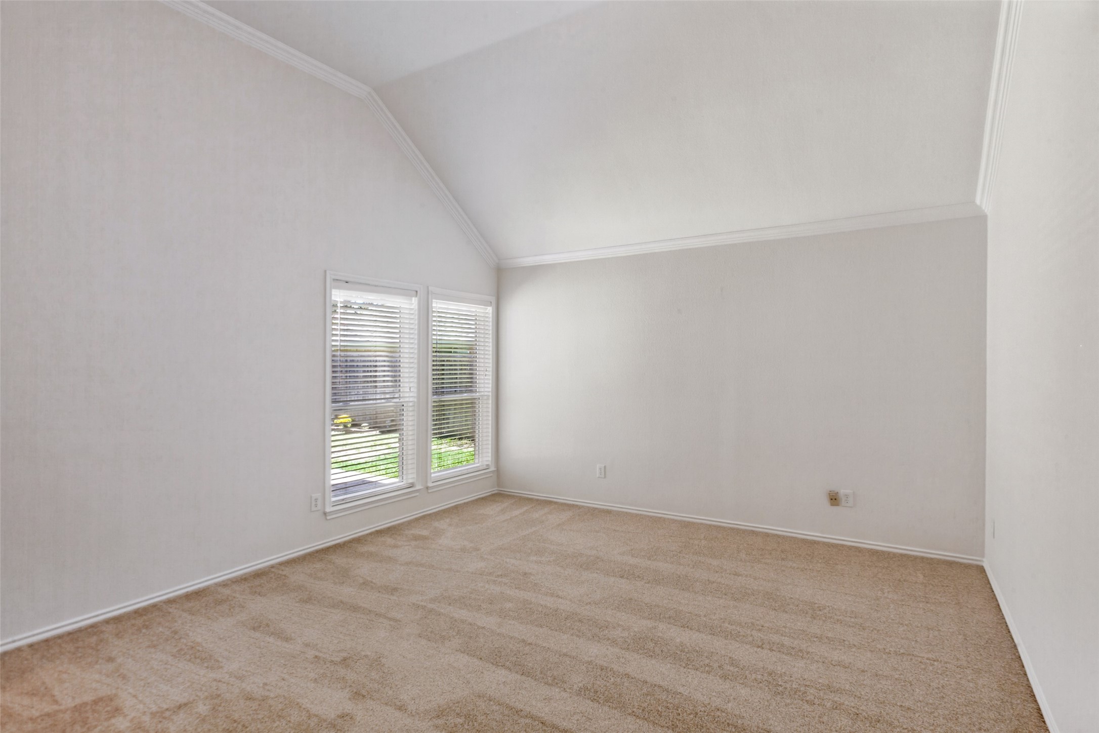 616 Sunningdale