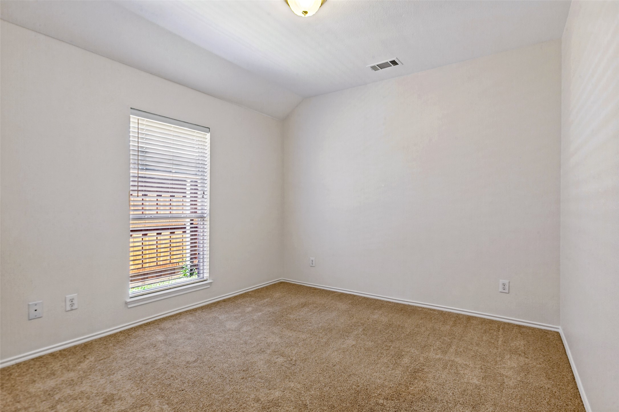 616 Sunningdale