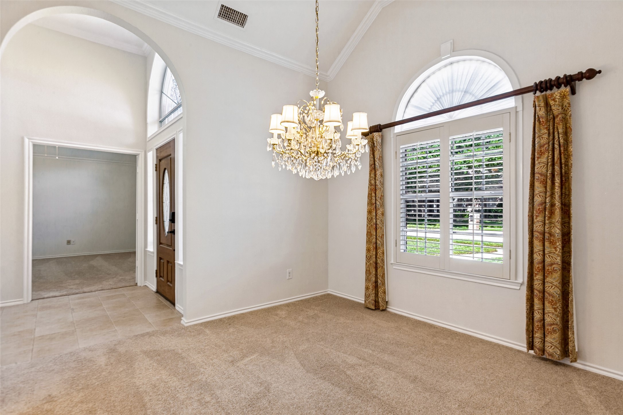 616 Sunningdale