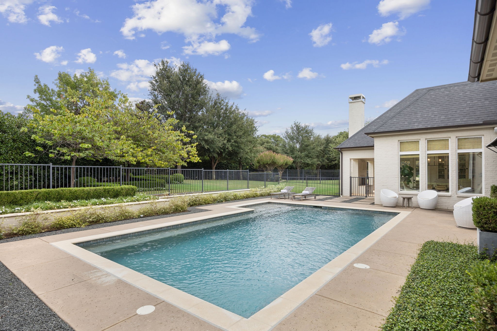1255 Bolton Court